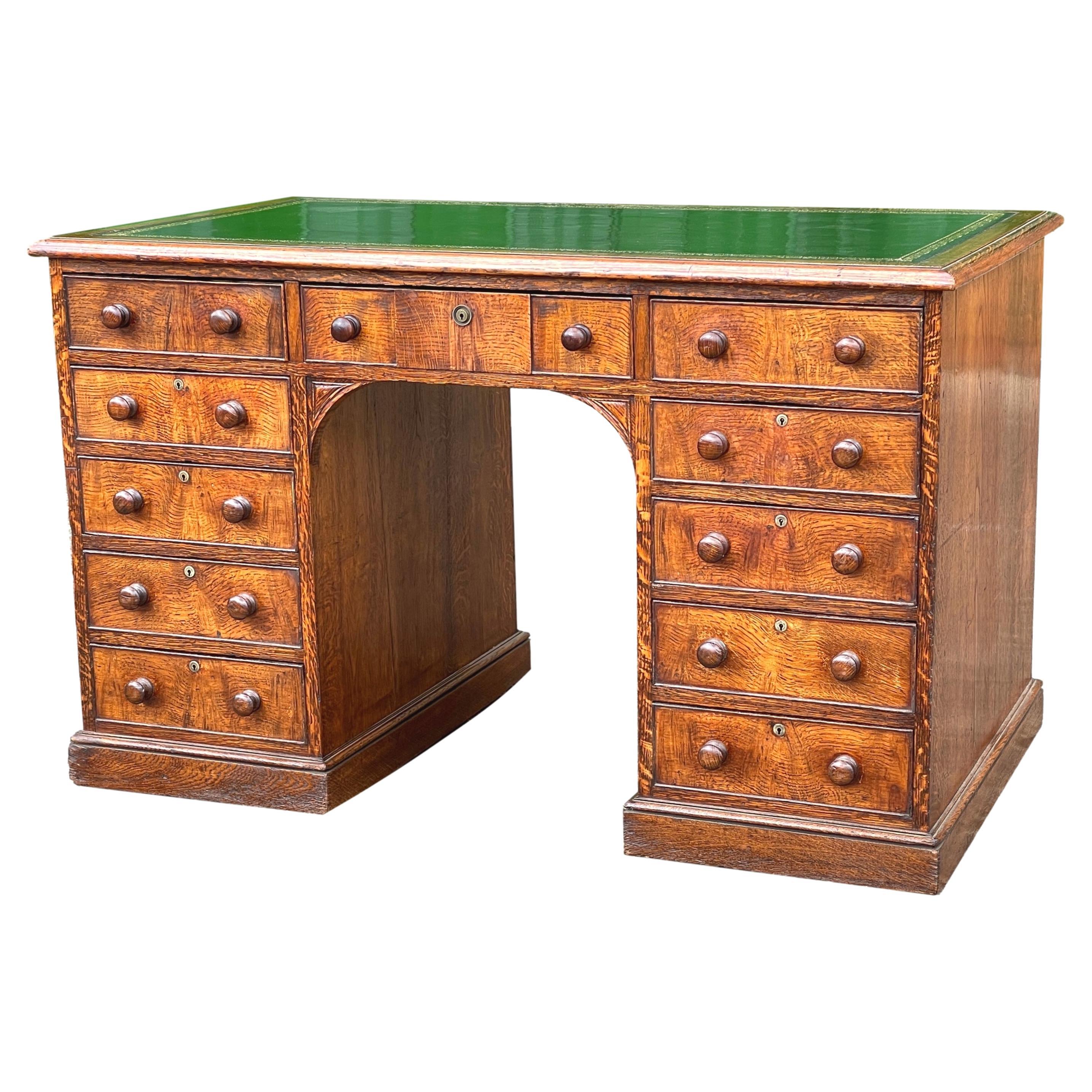 English 19th Century Oak Pedestal Desk