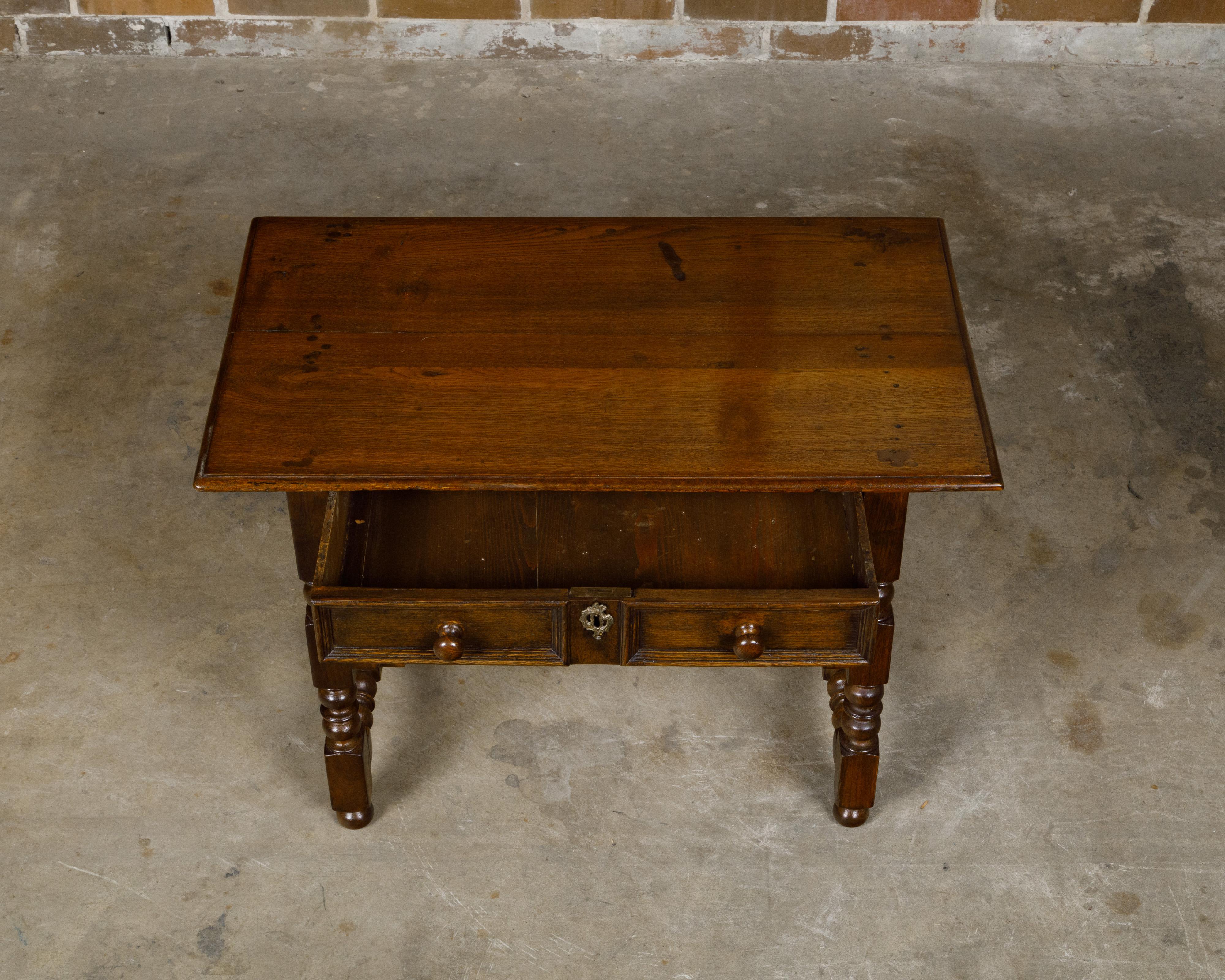 English 19th Century Oak Side Table with Carved Bobbin Legs and Single Drawer For Sale 8