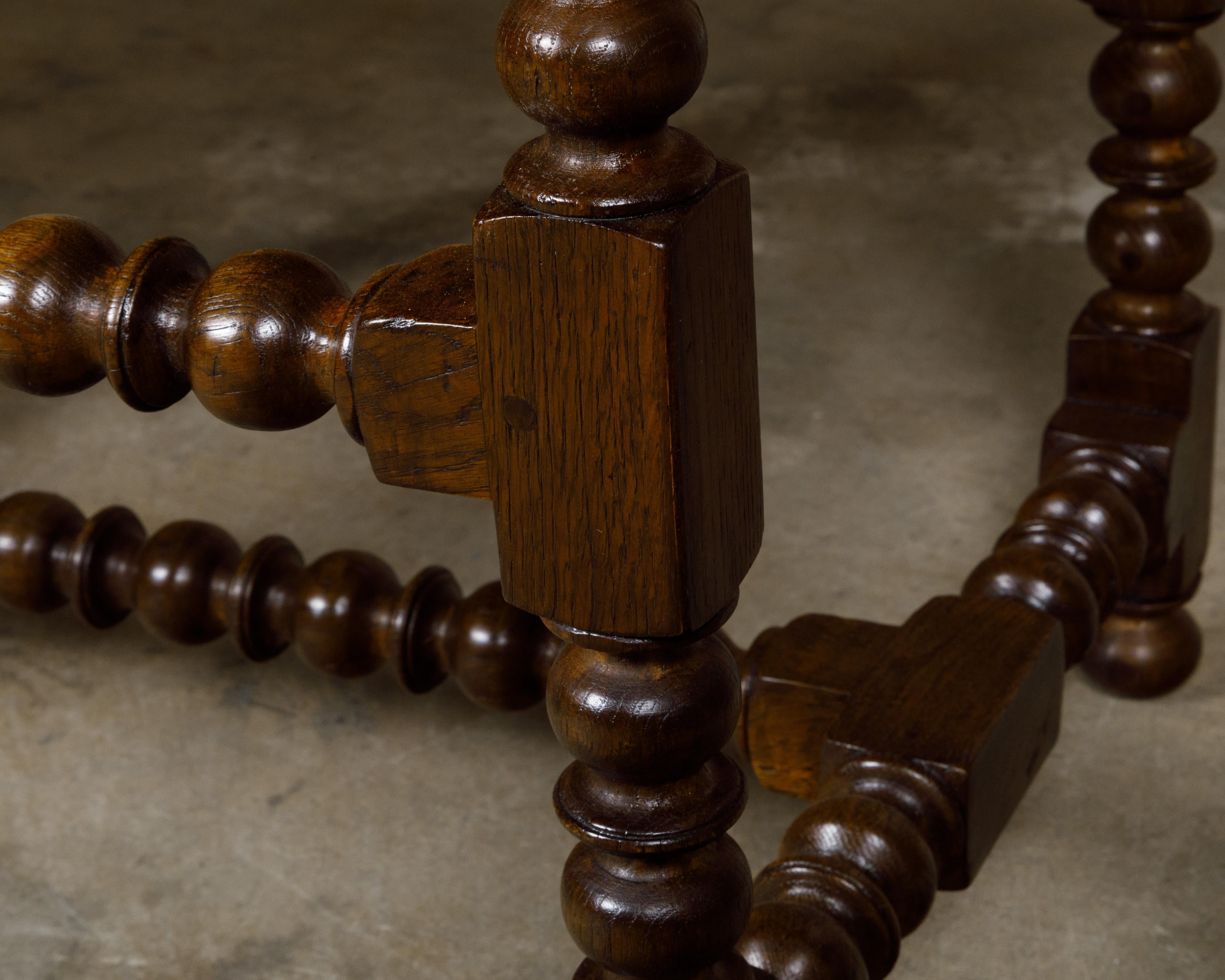 English 19th Century Oak Side Table with Carved Bobbin Legs and Single Drawer For Sale 2
