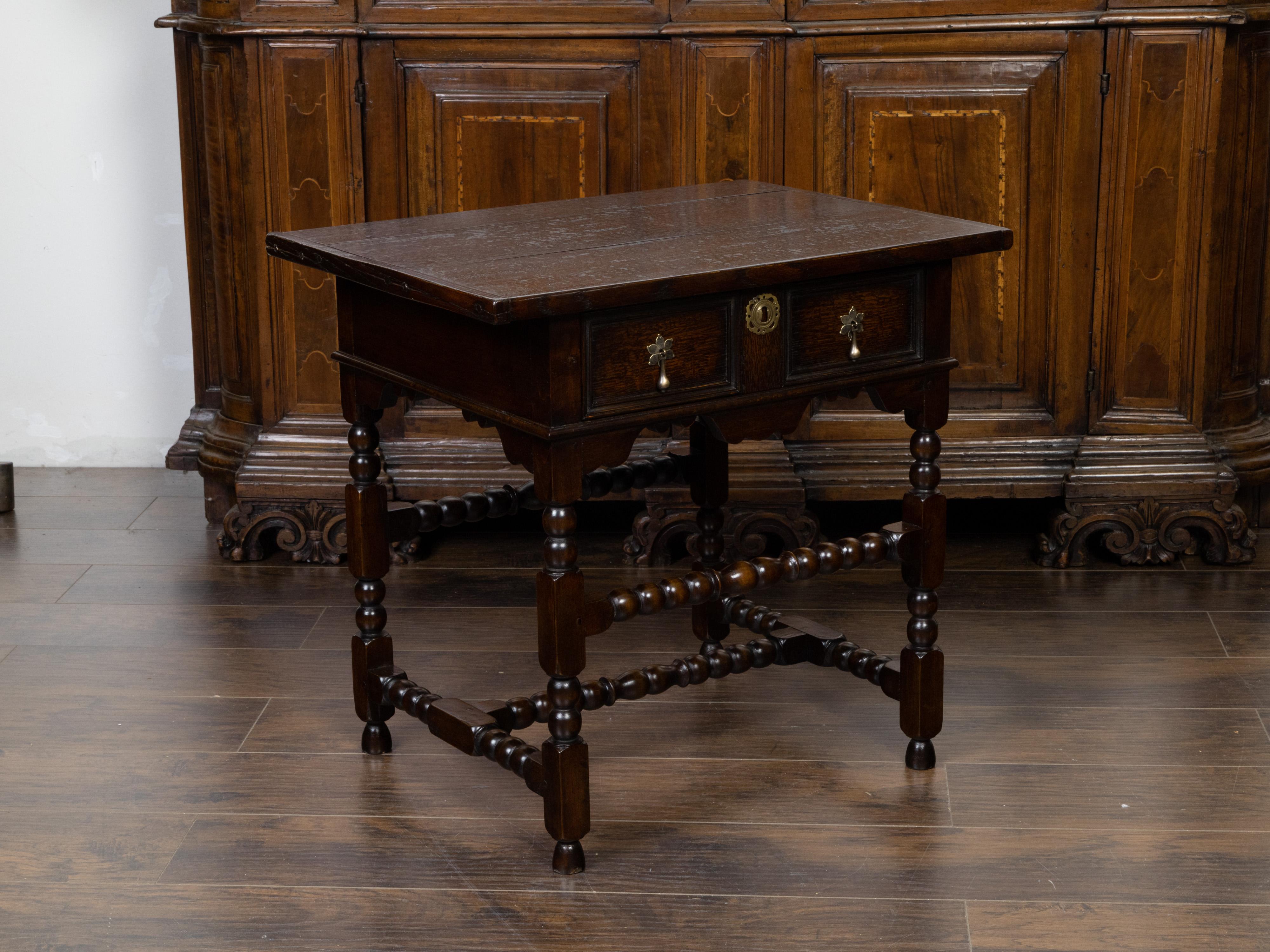 English 19th Century Oak Side Table with Single Drawer and Bobbin Stretcher In Good Condition In Atlanta, GA