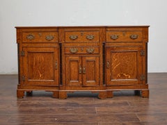 English 19th Century Oak Sideboard with Brass Hardware and Ebonized Columns