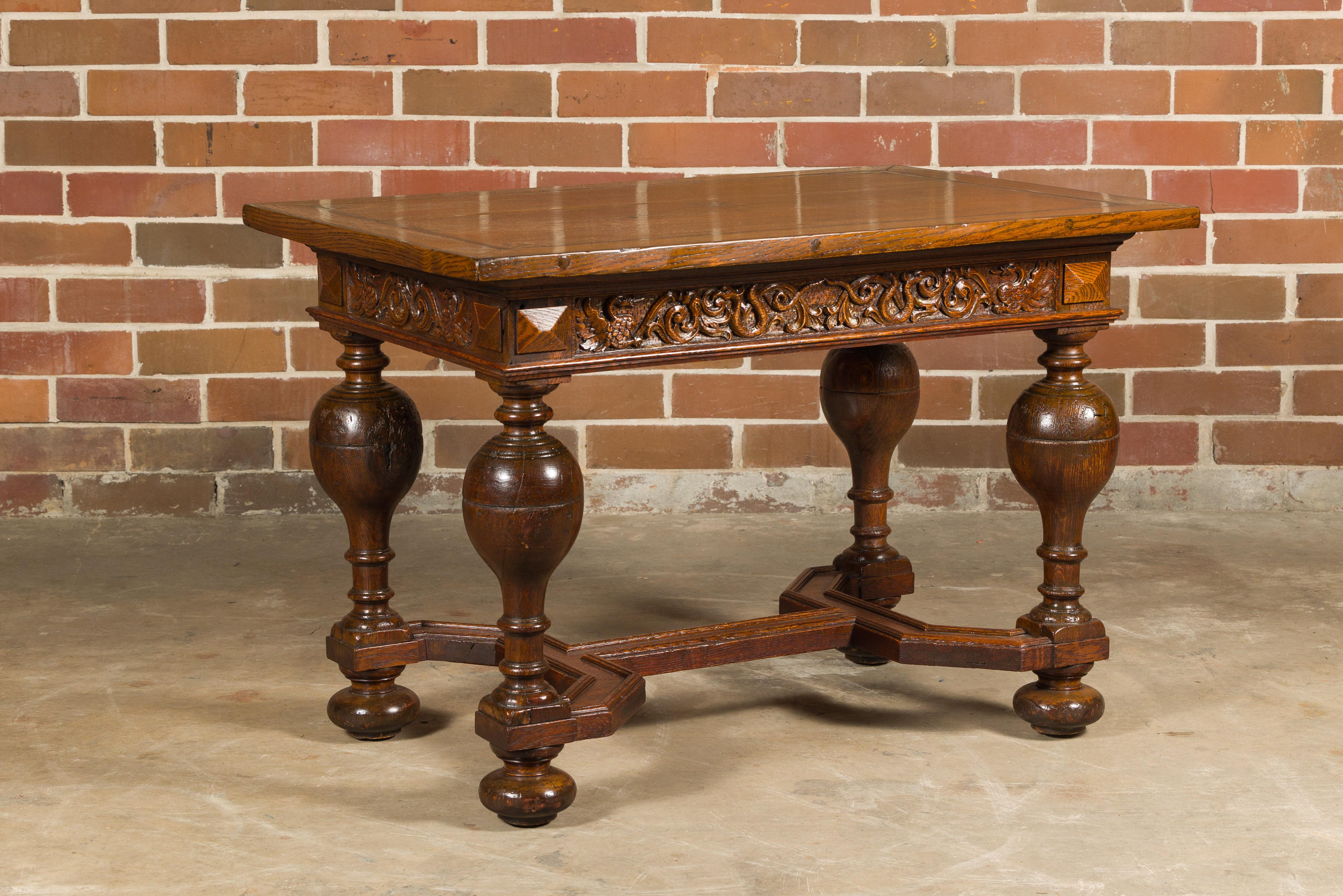 English 19th Century Oak Table with Carved Apron and Turned Baluster Legs For Sale 6