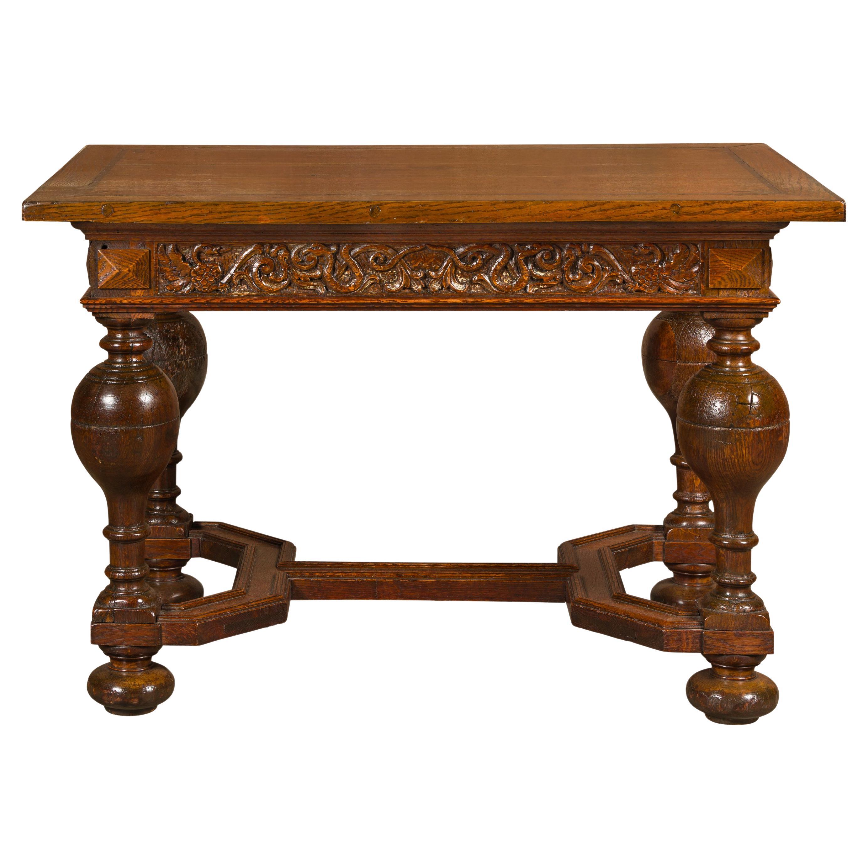 English 19th Century Oak Table with Carved Apron and Turned Baluster Legs