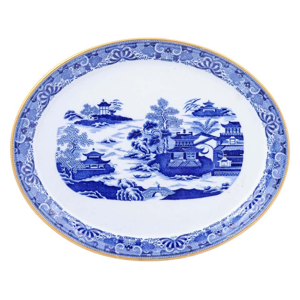 English 19th Century Blue and White Chinoiserie Stoneware Willow ...