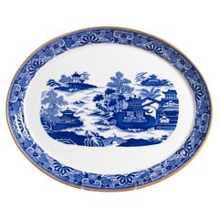 English 19th Century Oval Blue and White Porcelain Platter with Chinoiseries
