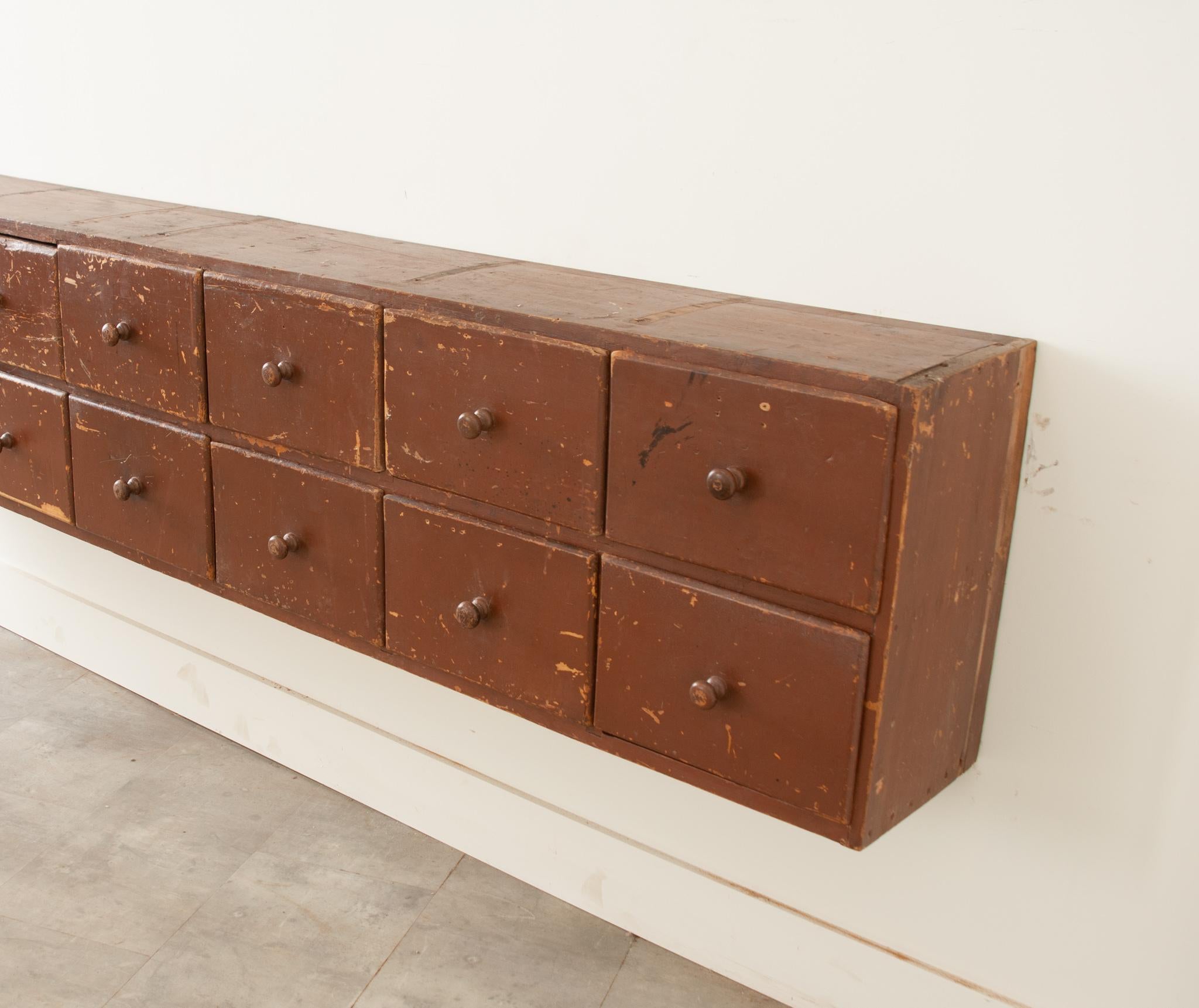 English 19th Century Painted Pine Console of Drawers 6