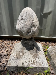 English 19th Century Pair of Cast Stone Acorn Finials