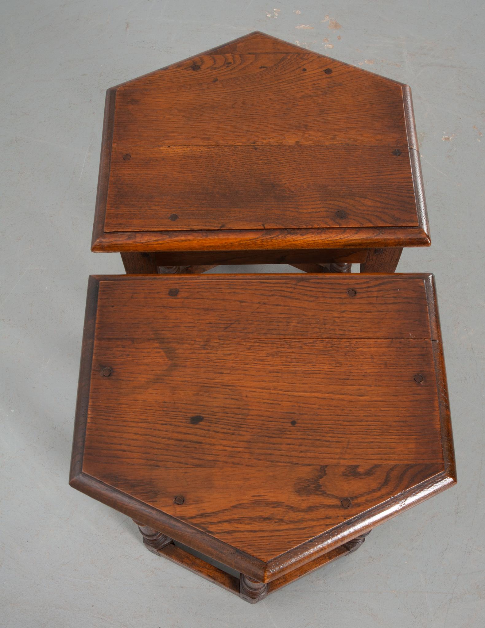 English 19th Century Pair of Oak Stools In Good Condition In Baton Rouge, LA