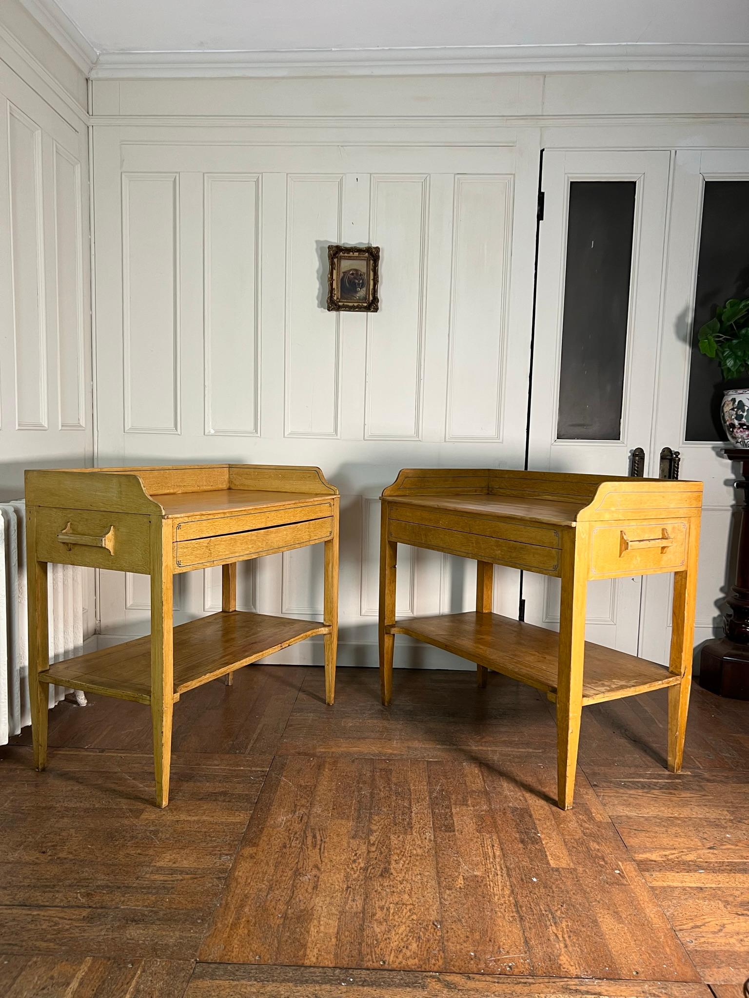 English 19th Century Pair of Wash Stands 1
