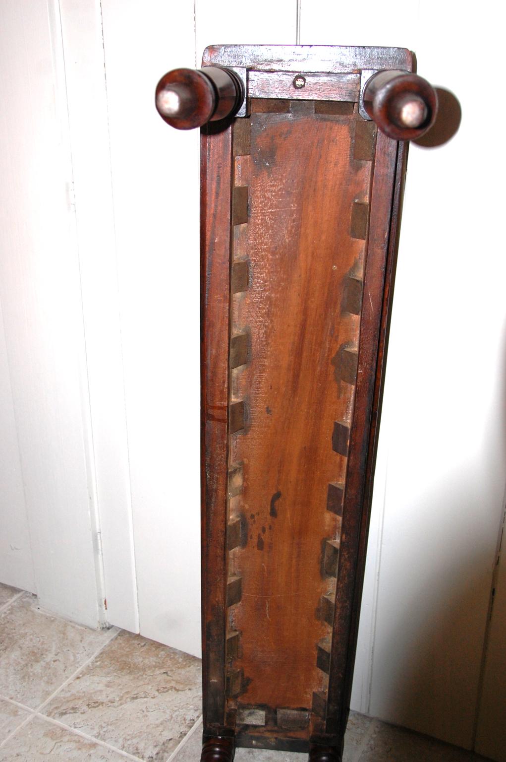 English 19th Century Period Mahogany Hall Bench In Good Condition In Wells, ME