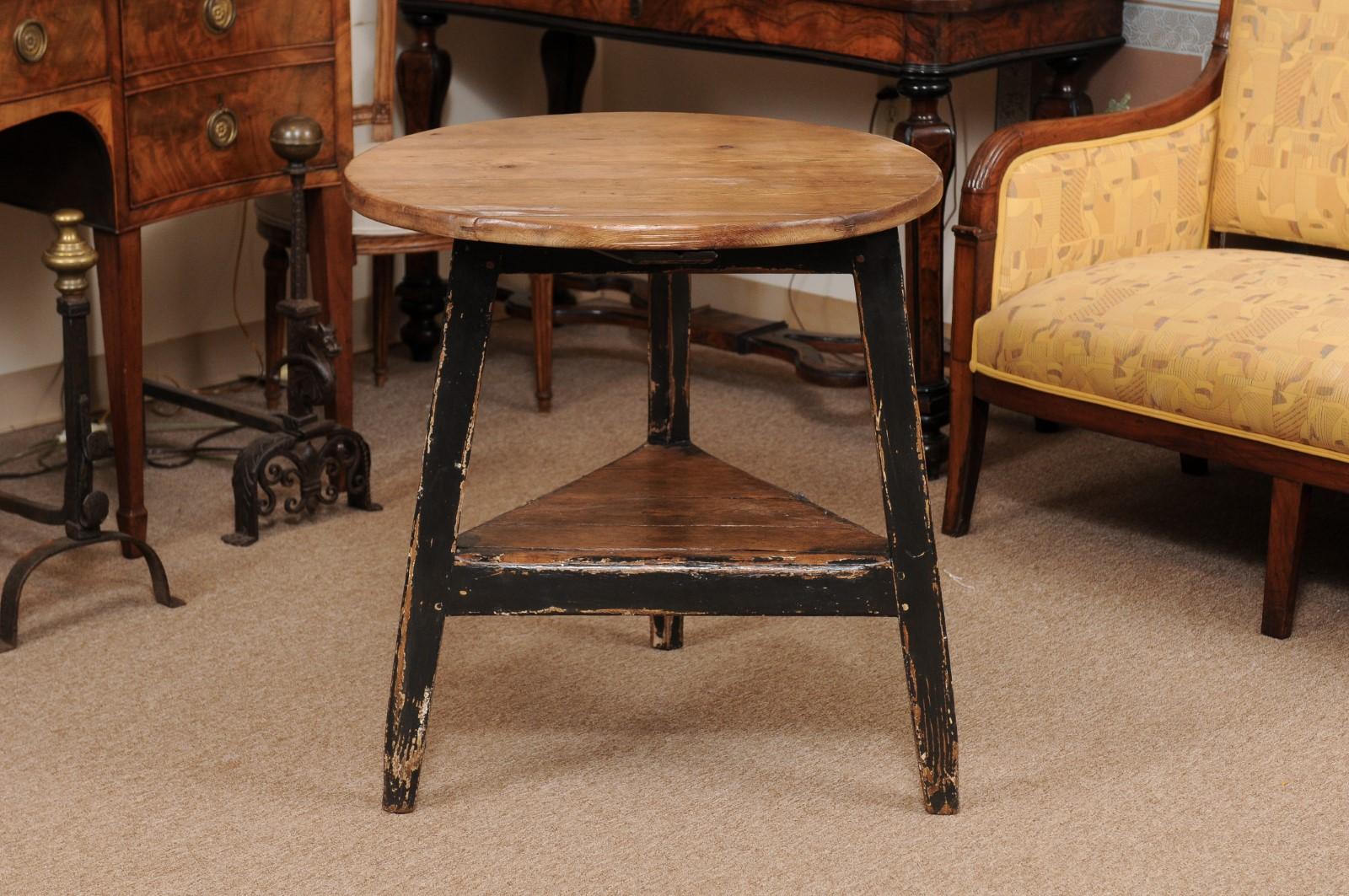Hand-Painted English 19th Century Pine and Black Painted Round Cricket Table