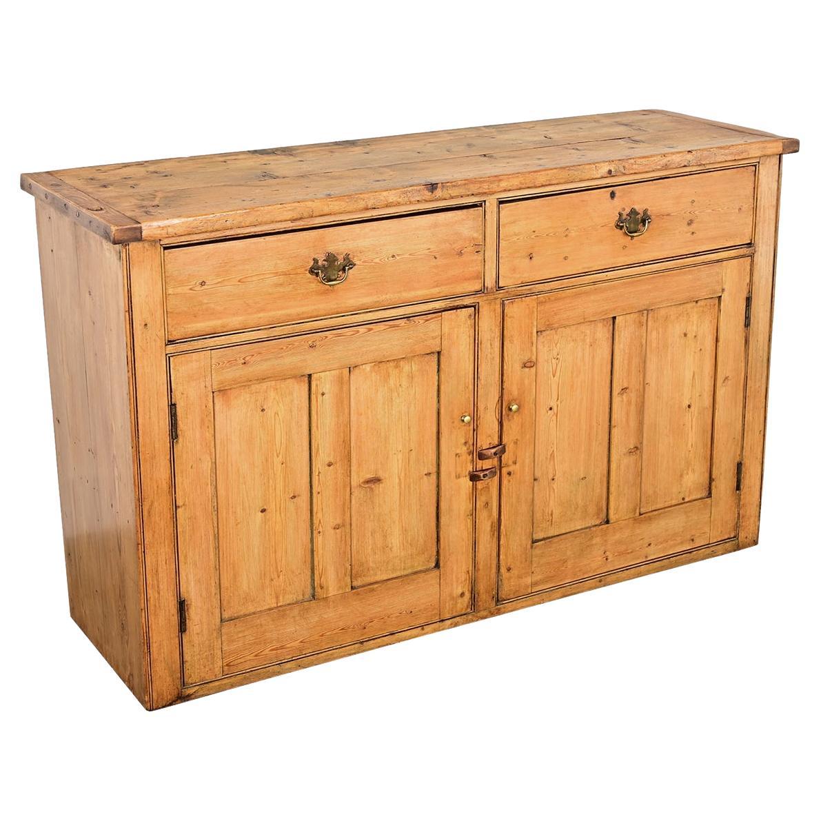 English 19th Century Pine Buffet-Dresser