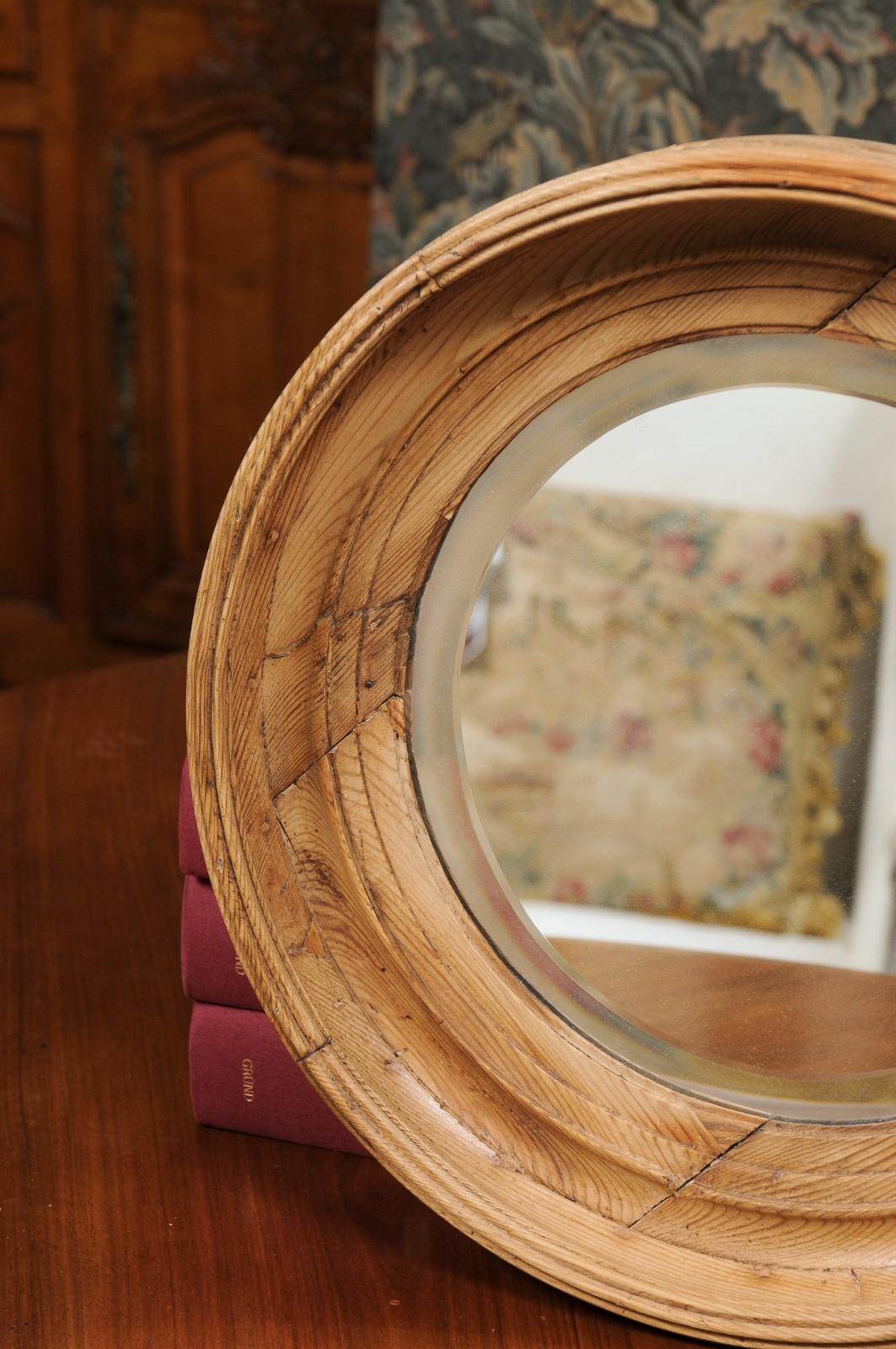 English 19th Century Pine Bullseye Mirror with Natural Patina and Beveled Glass 1