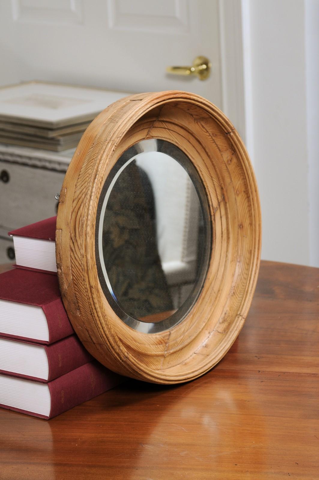 English 19th Century Pine Bullseye Mirror with Natural Patina and Beveled Glass 3