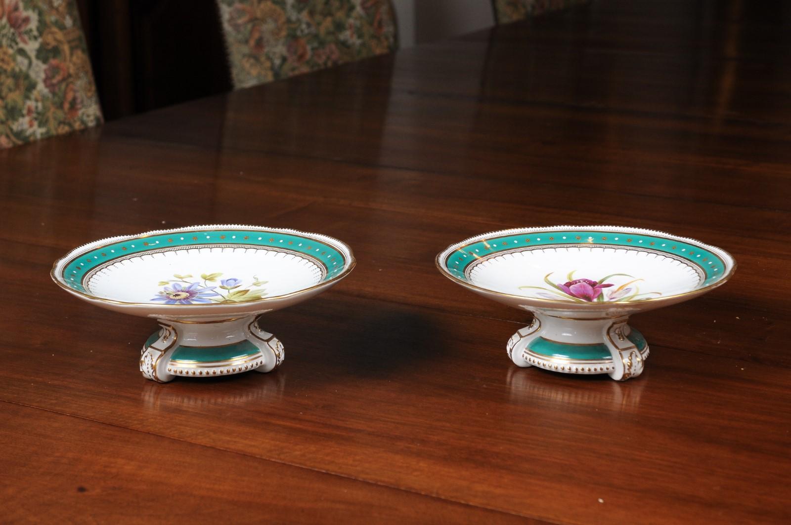 English 19th Century Porcelain Compote with Floral Decor, Green and Gilt Border In Good Condition In Atlanta, GA