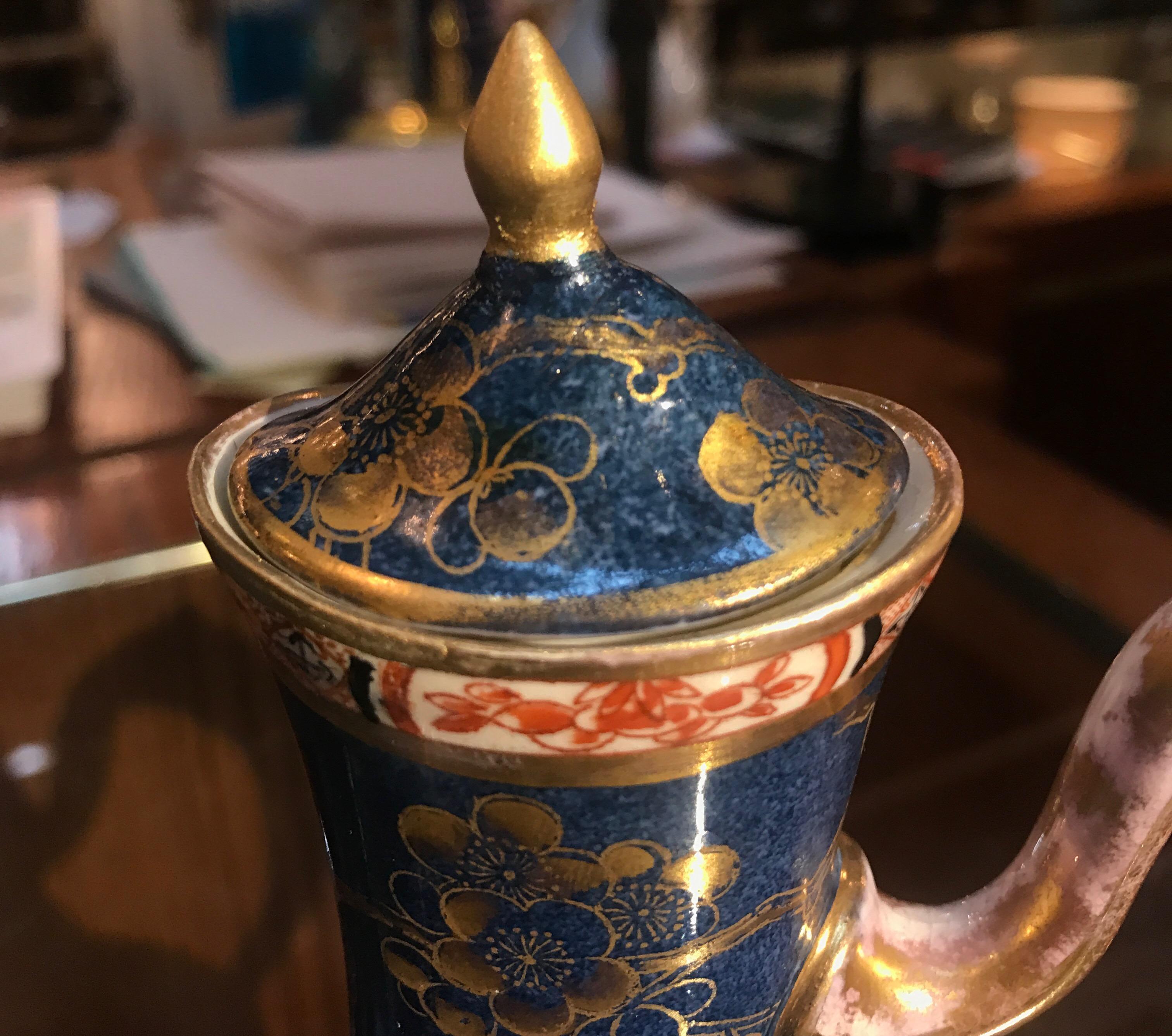 English 19th Century Porcelain Diminutive Tea Pot and Cups 1