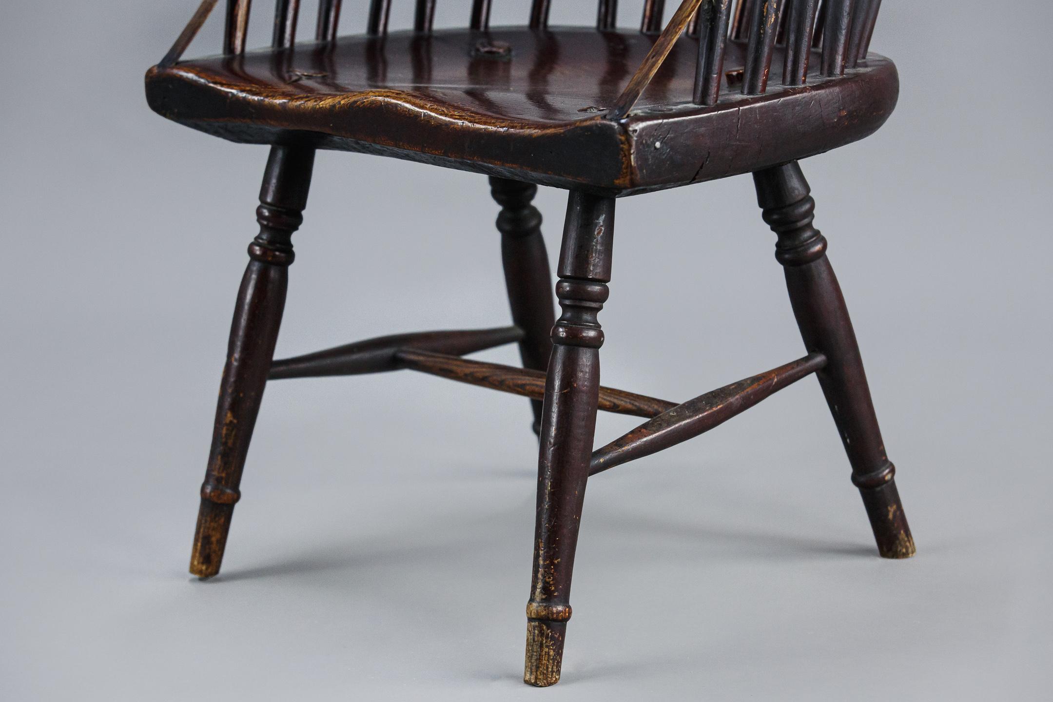 Wood English 19th Century Hoop Back Windsor Chair
