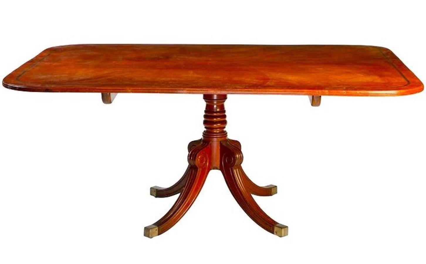 English 19th Century Regency Mahogany Breakfast Table In Good Condition For Sale In Rome, IT