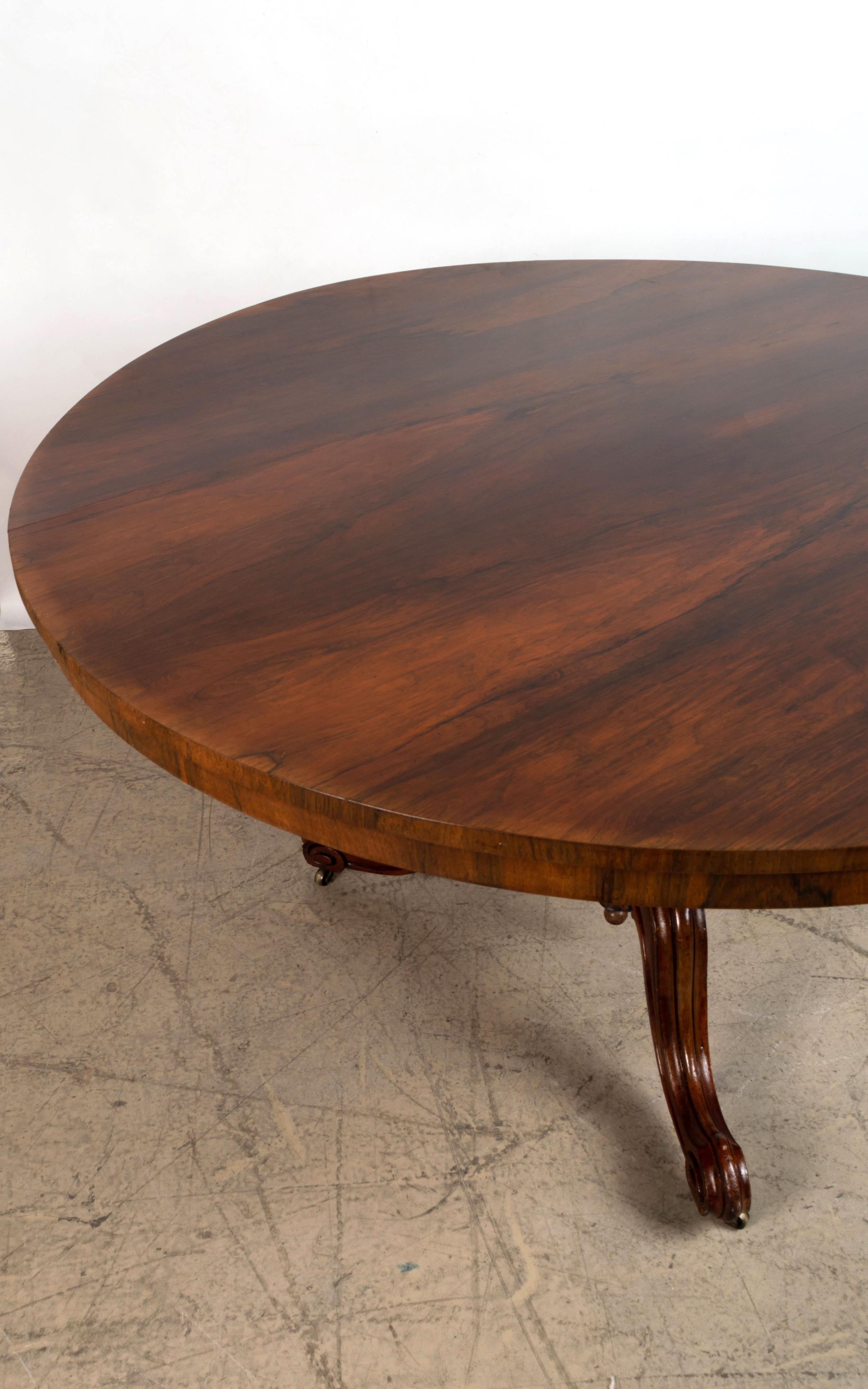 English 19th Century Regency Rosewood Tilt Top Centre Table, C.1830 For Sale 4
