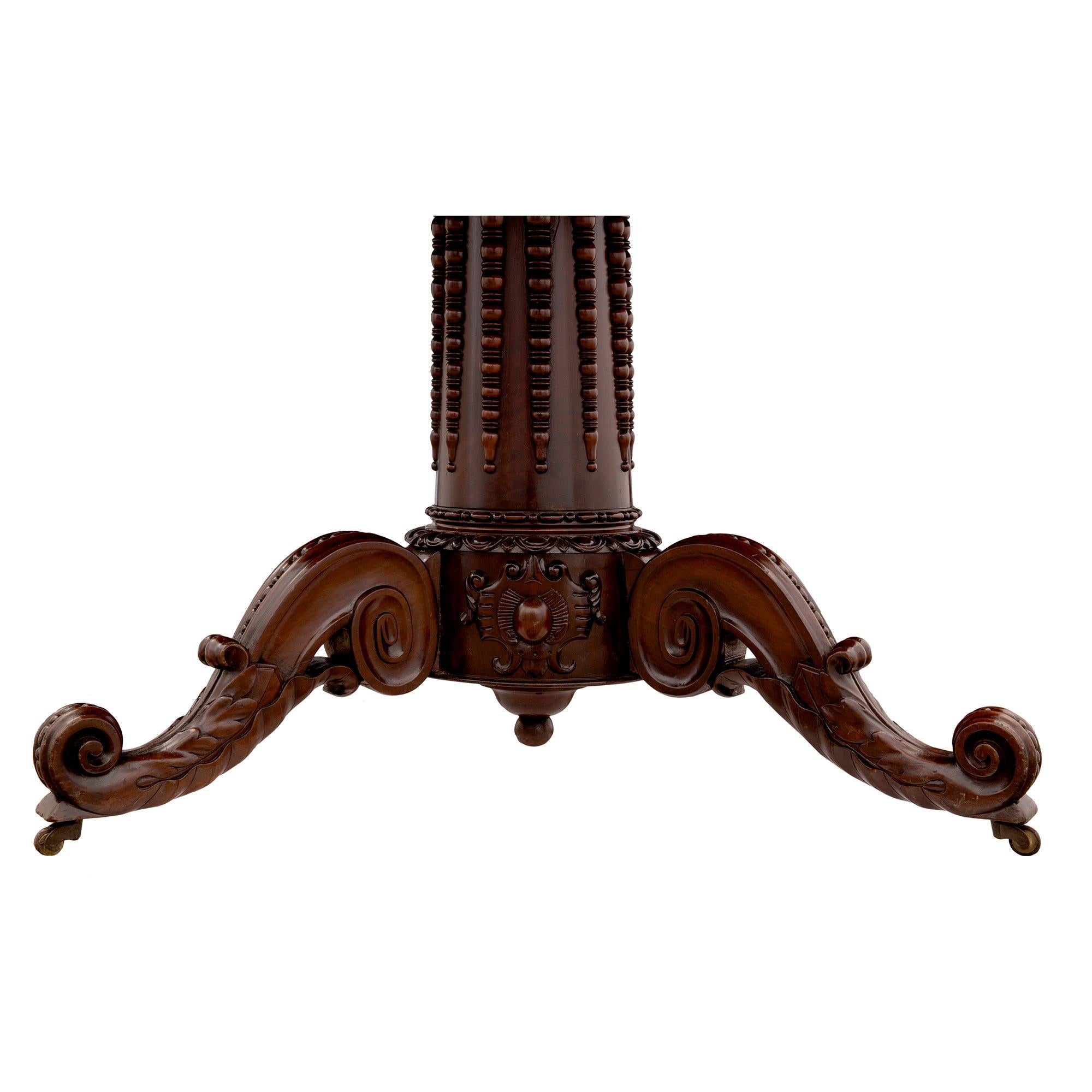 English 19th Century Regency St. Flamed Mahogany Center Table For Sale 5