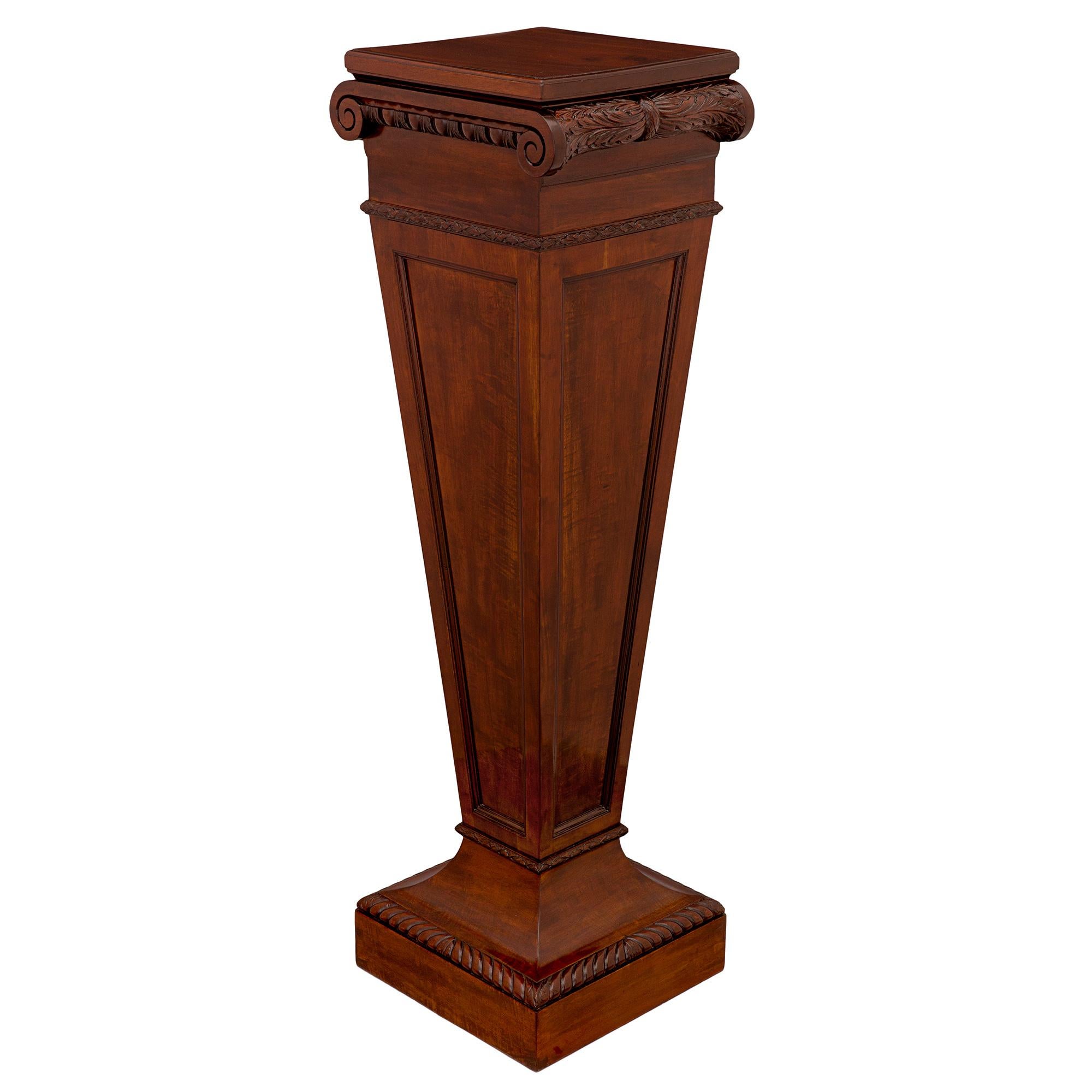 English 19th Century Regency Style Mahogany Pedestal Column In Excellent Condition In West Palm Beach, FL