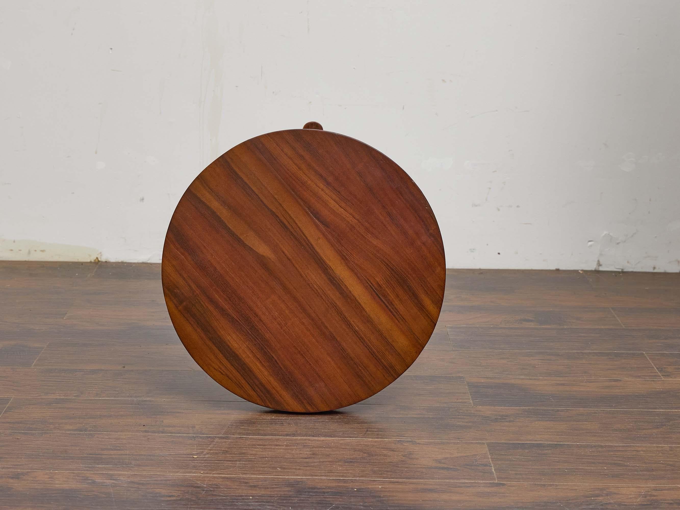 English 19th Century Rosewood Pedestal Table with Triangular Base For Sale 3