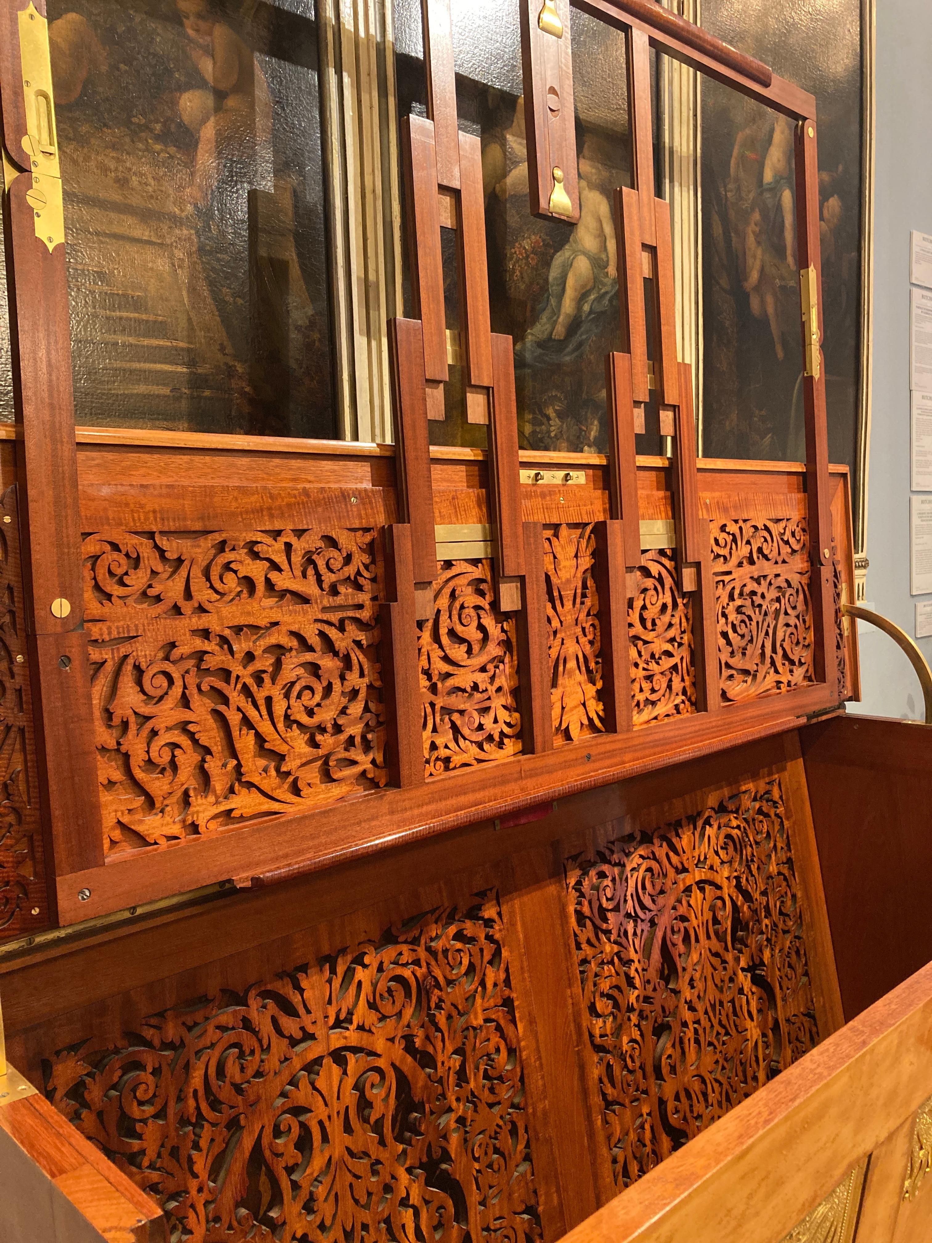 English 19th Century Satinwood and Ormolu Folio Cabinet with Expandable Easel For Sale 5