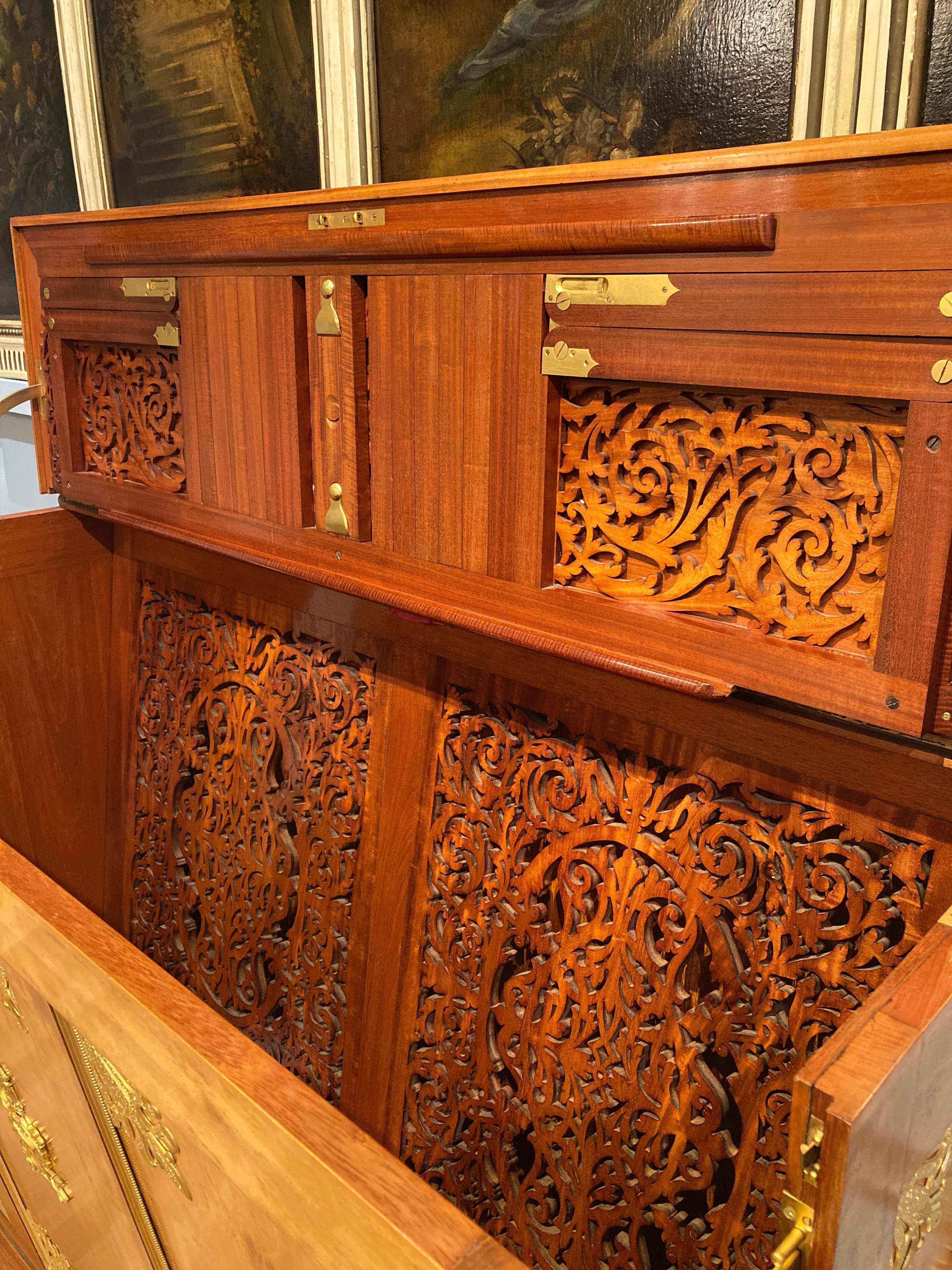 English 19th Century Satinwood and Ormolu Folio Cabinet with Expandable Easel For Sale 3