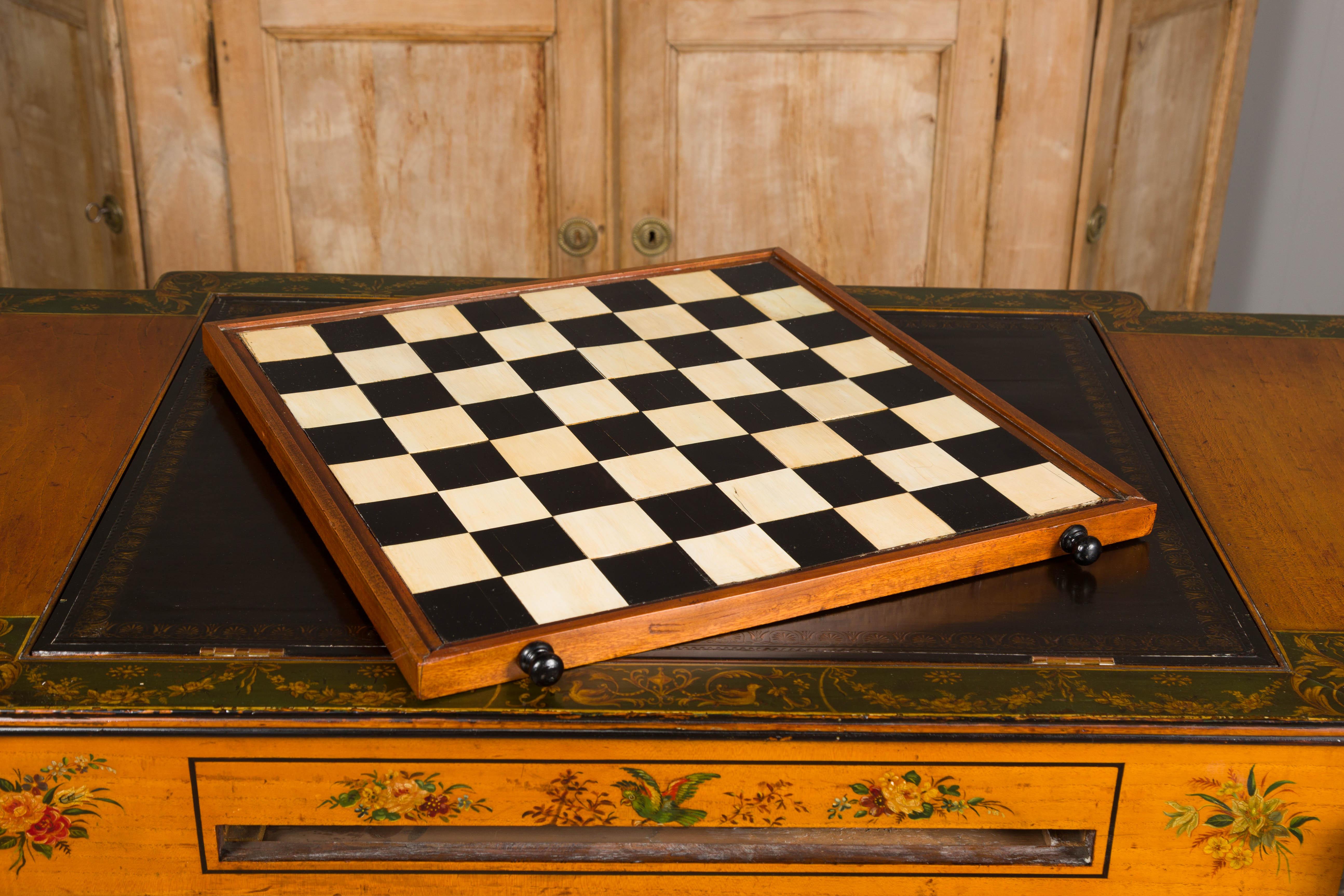 English 19th Century Satinwood Table with Tilt Top Writing Area and Checkerboard For Sale 5