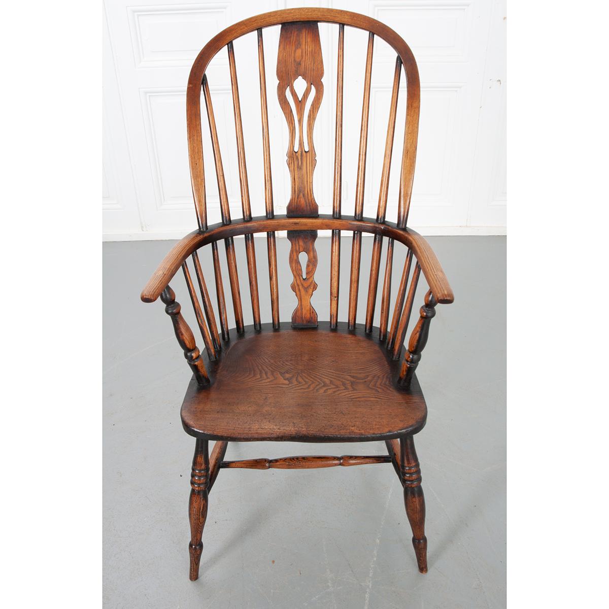 Englischer Satz von 8 Windsor-Sesseln aus Eiche, 19. Jahrhundert im Angebot 11