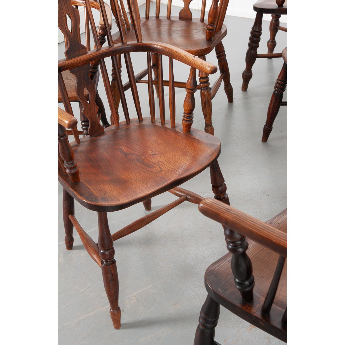 English 19th Century Set of 8 Oak Windsor Chairs For Sale 2