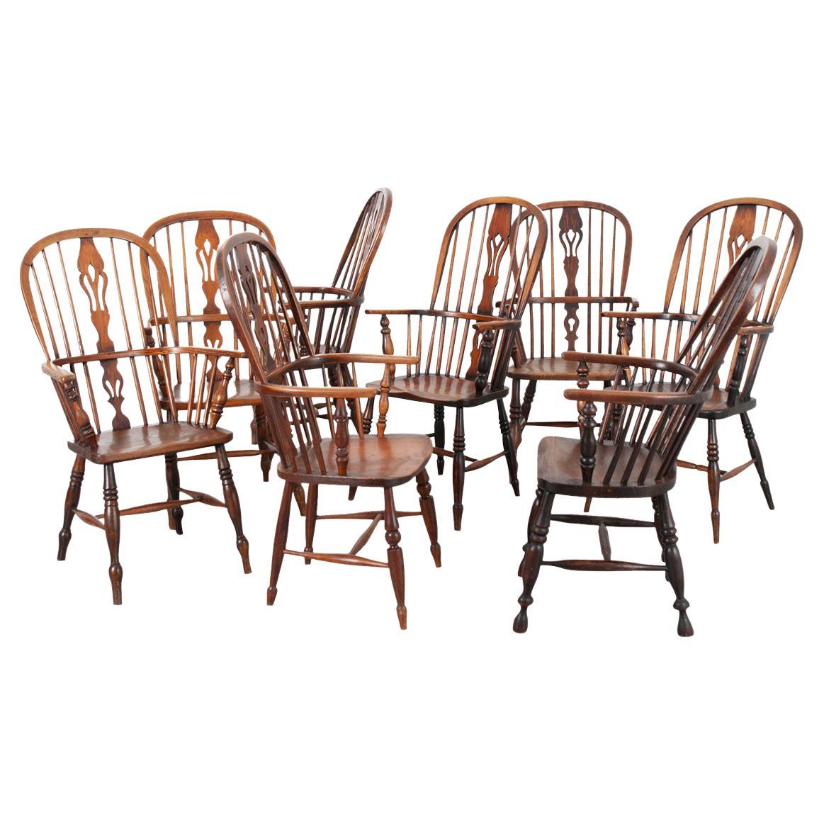 English 19th Century Set of 8 Oak Windsor Chairs For Sale