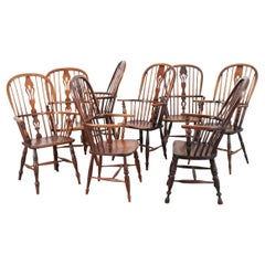 English 19th Century Set of 8 Oak Windsor Chairs