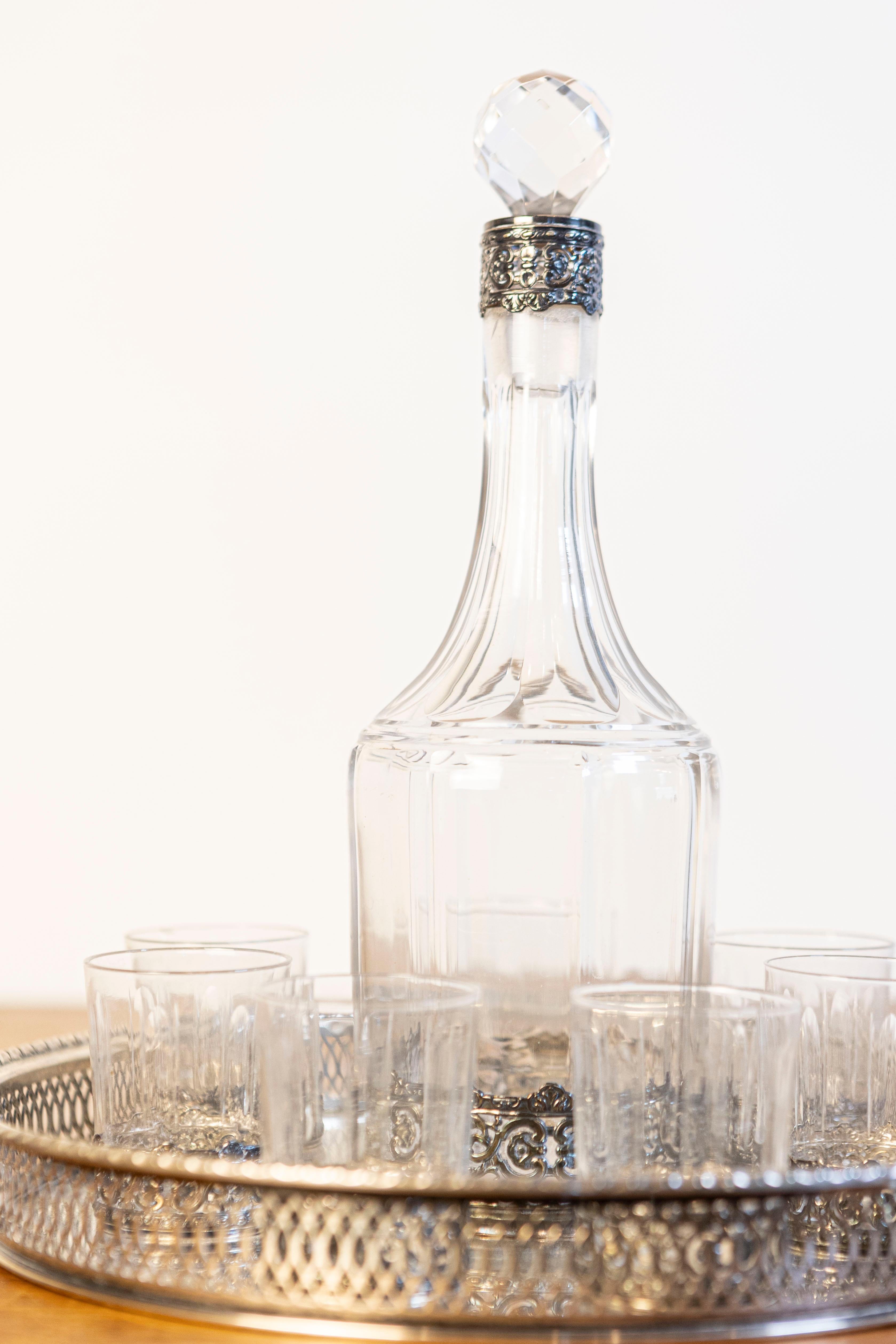 Set di decanter in argento e cristallo del XIX secolo con bicchieri e piatto di portata In condizioni buone in vendita a Atlanta, GA