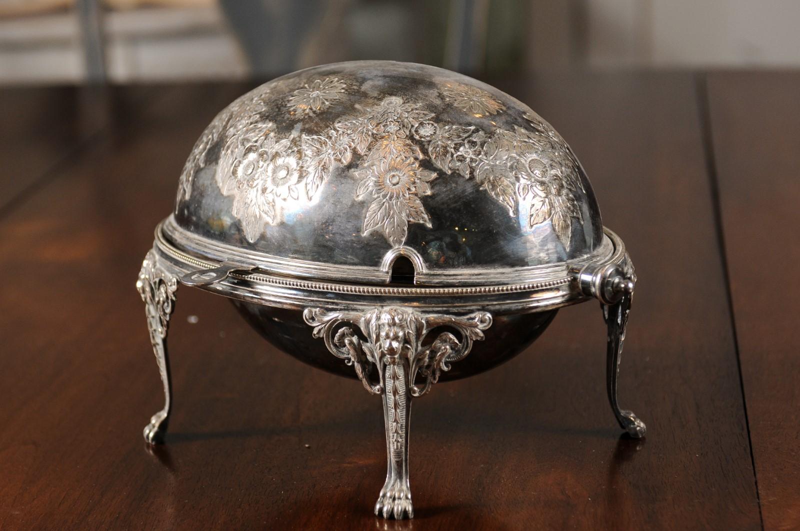 English 19th Century Silver Plated Asparagus Dish Warmer with Cabriole Legs For Sale 6