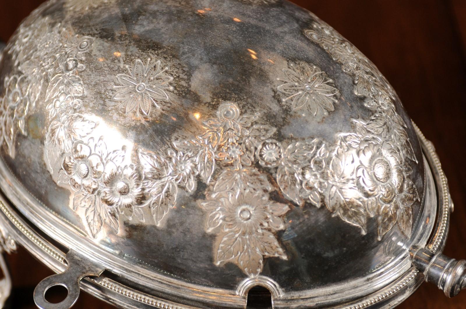English 19th Century Silver Plated Asparagus Dish Warmer with Cabriole Legs For Sale 7