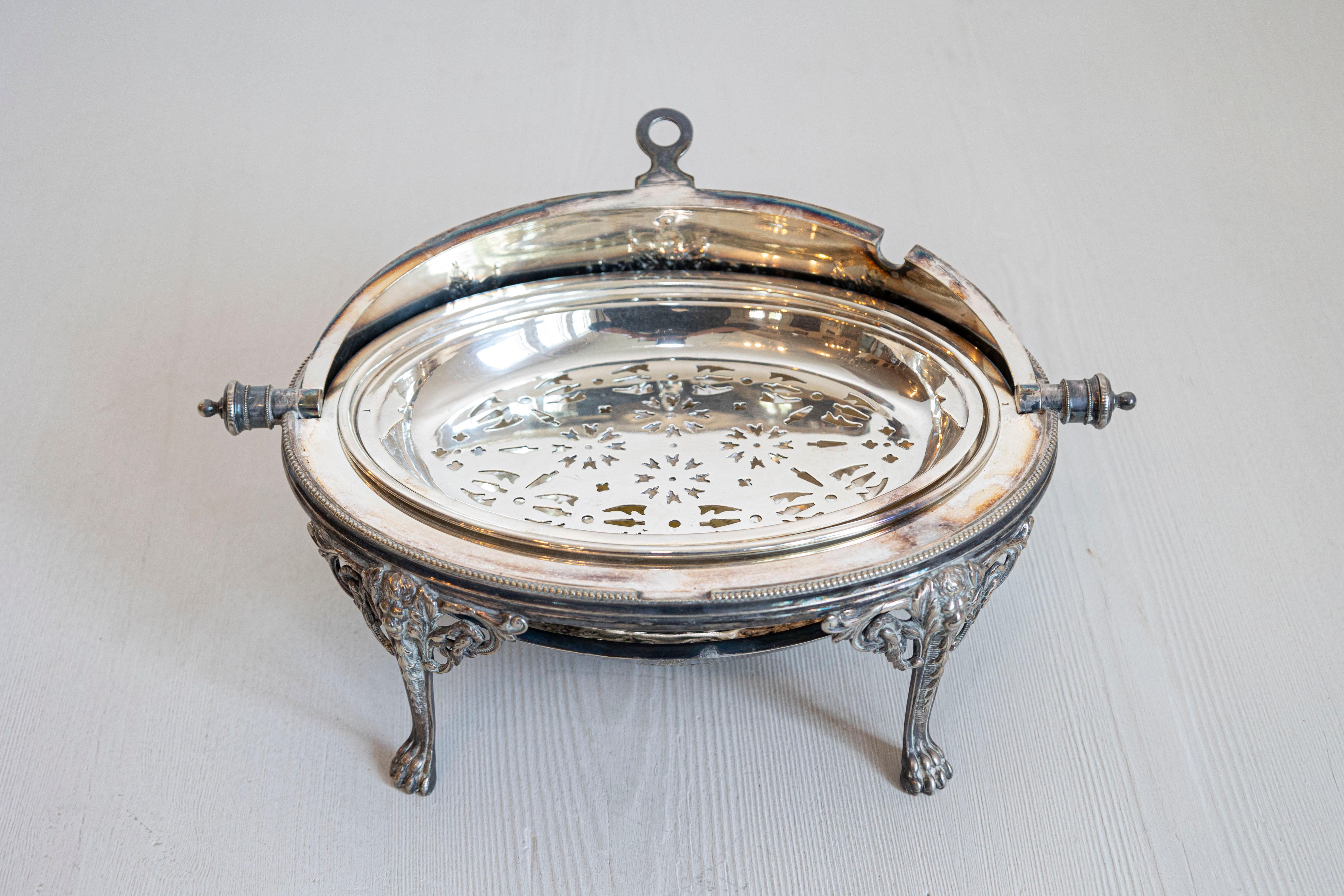 English 19th Century Silver Plated Asparagus Dish Warmer with Cabriole Legs For Sale 3