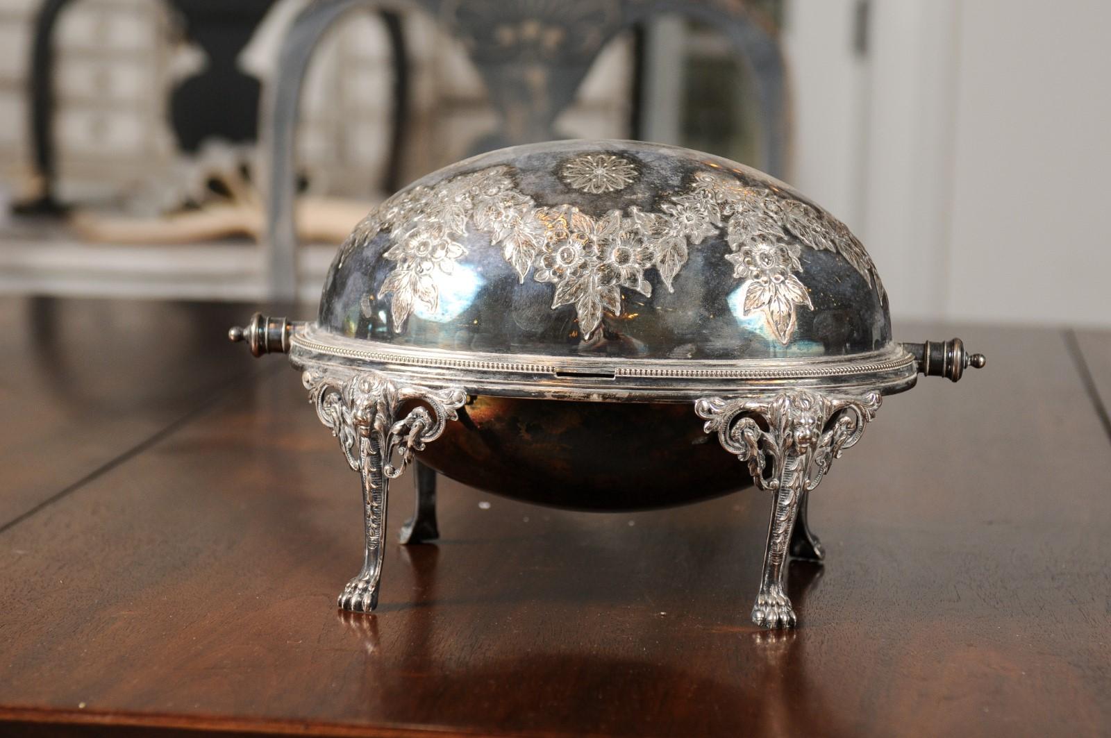 English 19th Century Silver Plated Asparagus Dish Warmer with Cabriole Legs For Sale 3