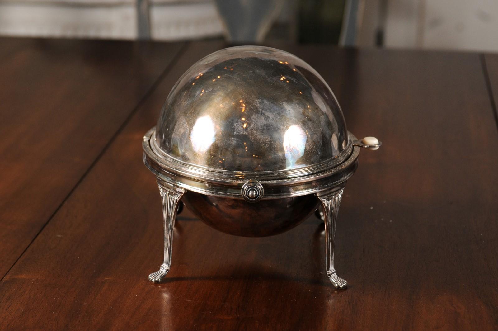 English 19th Century Silver Plated Food Warmer with Cabriole Legs and Paw Feet 2