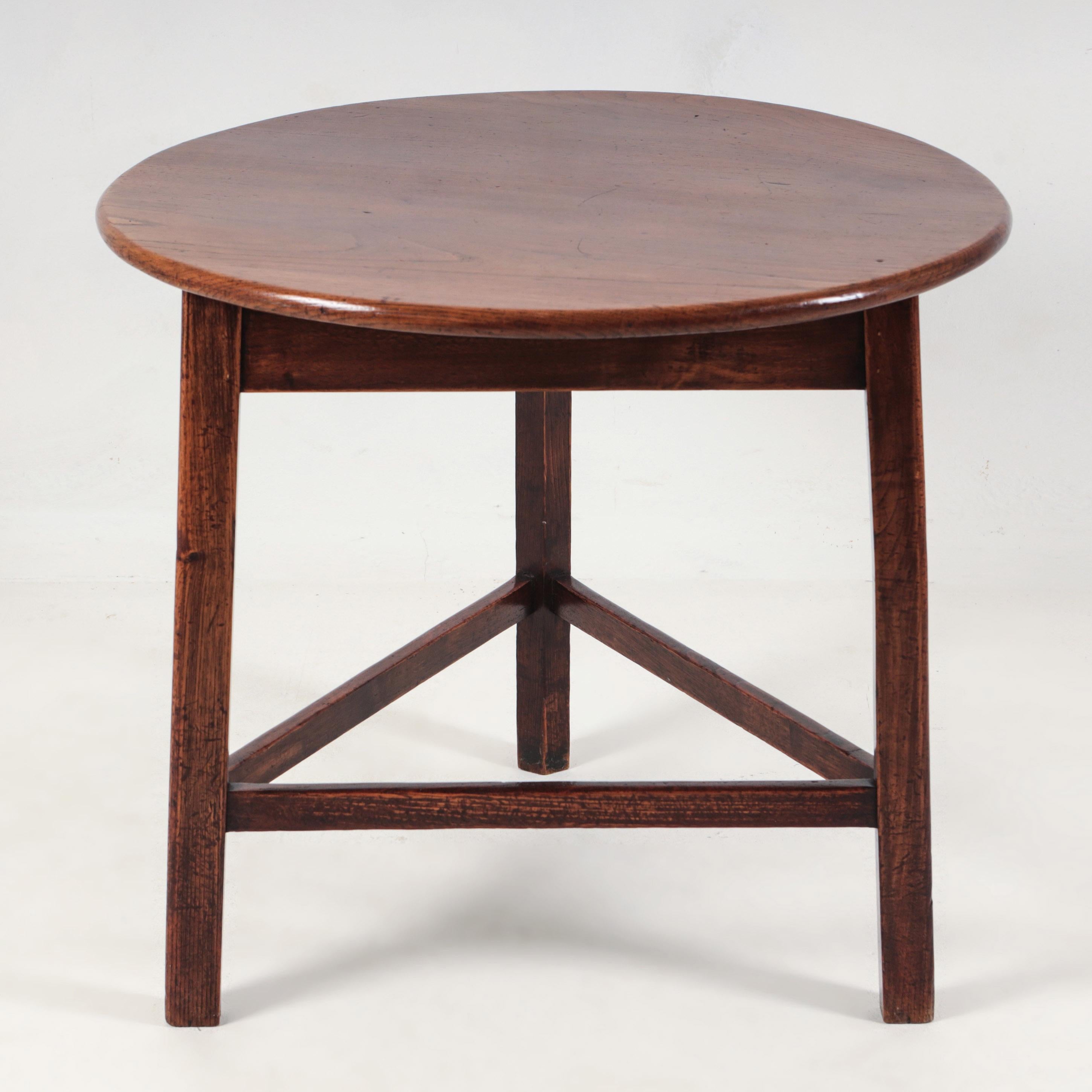 Table de cricket en orme du 19e siècle (Angleterre) en vente 2