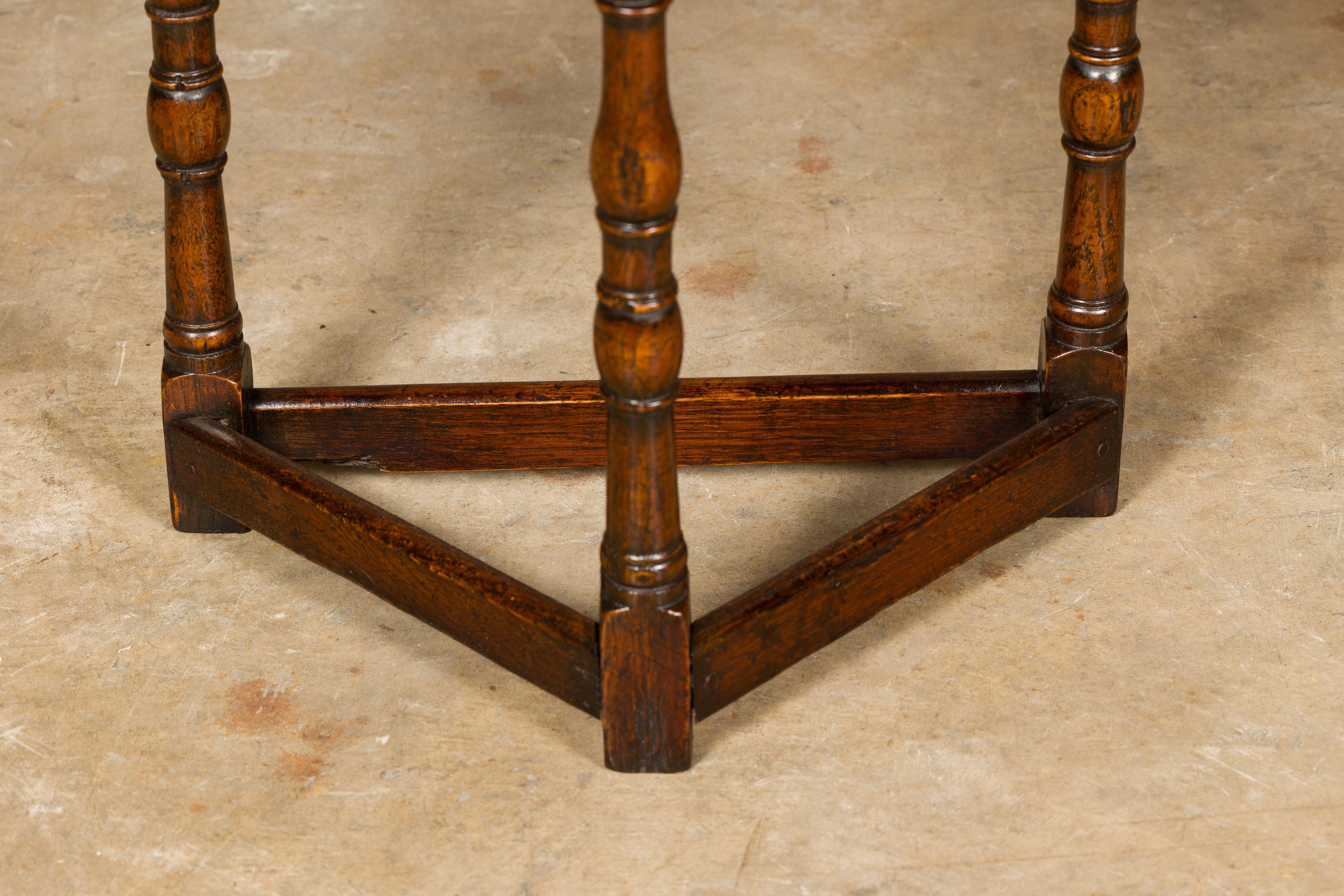 English 19th Century Small Oak Demi-Lune Table with Turned Legs and Carved Apron 7