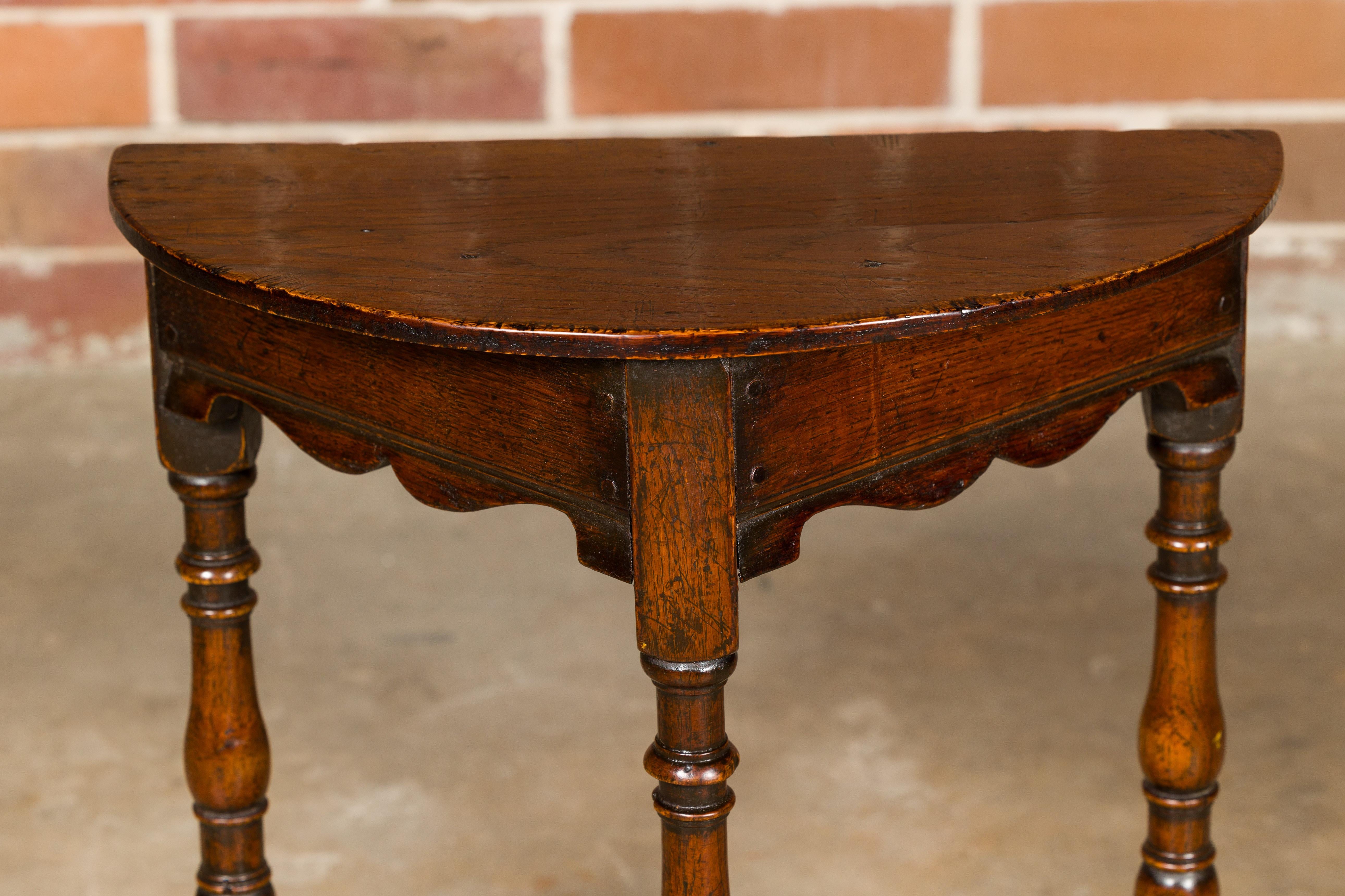 English 19th Century Small Oak Demi-Lune Table with Turned Legs and Carved Apron 8