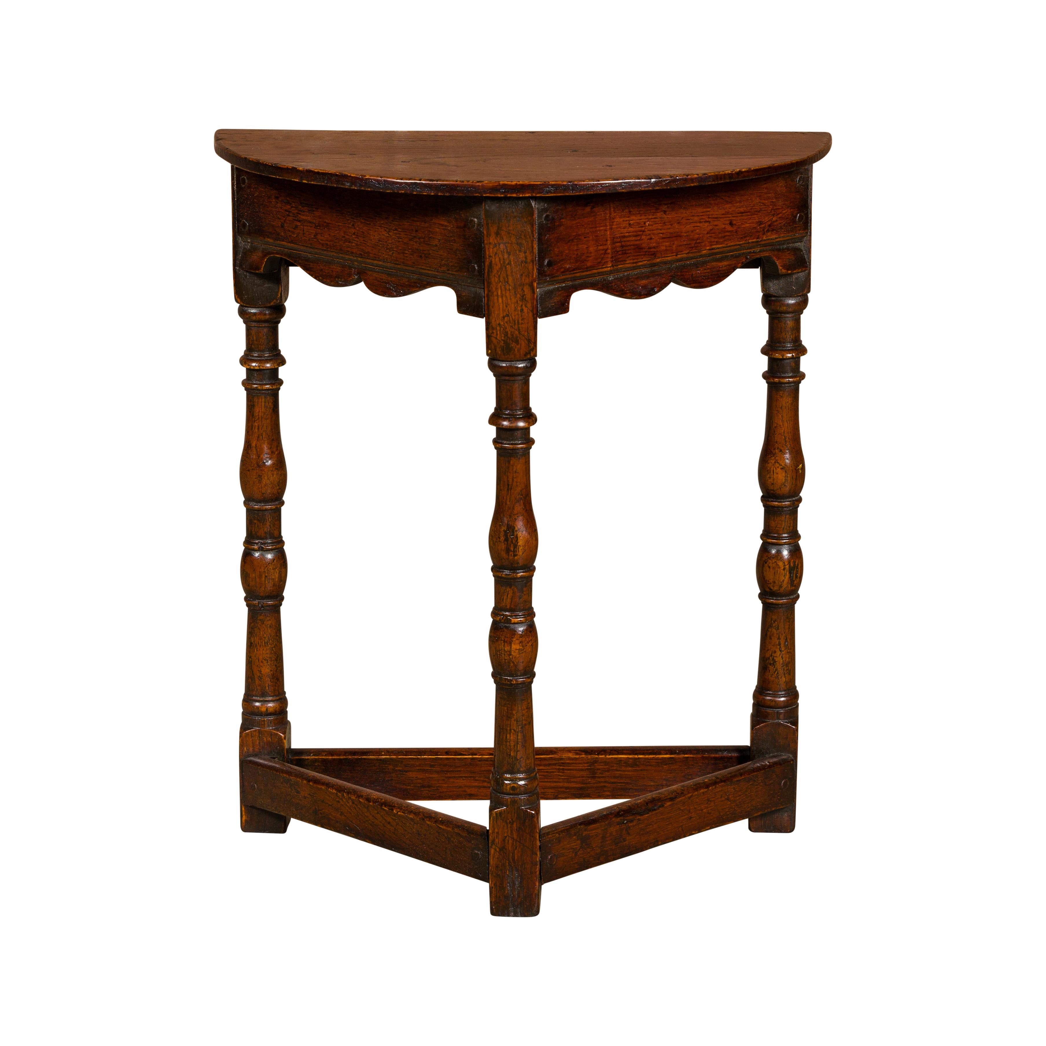 English 19th Century Small Oak Demi-Lune Table with Turned Legs and Carved Apron 12