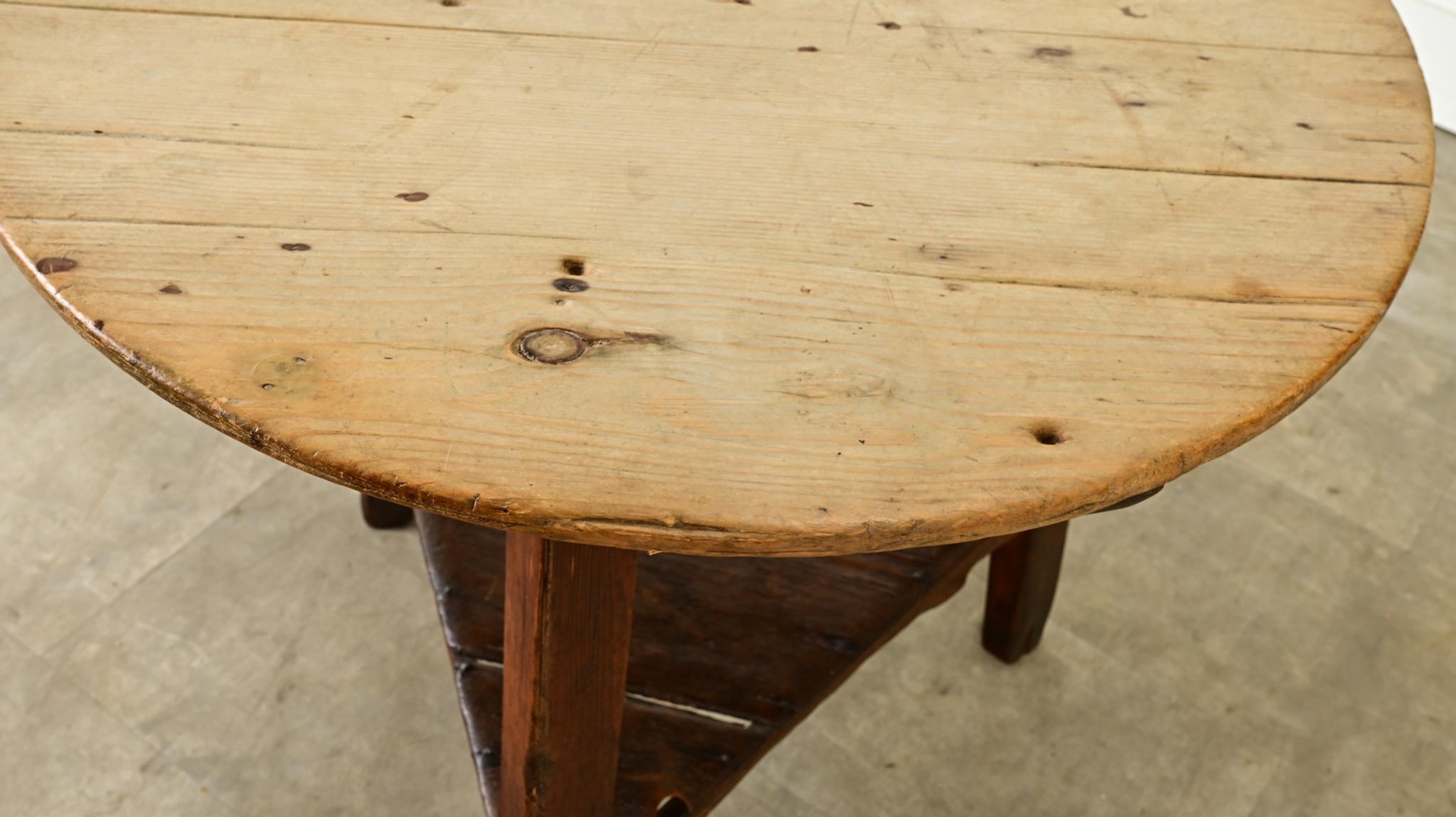 Table de criquet anglaise du 19ème siècle en pin massif en vente 2