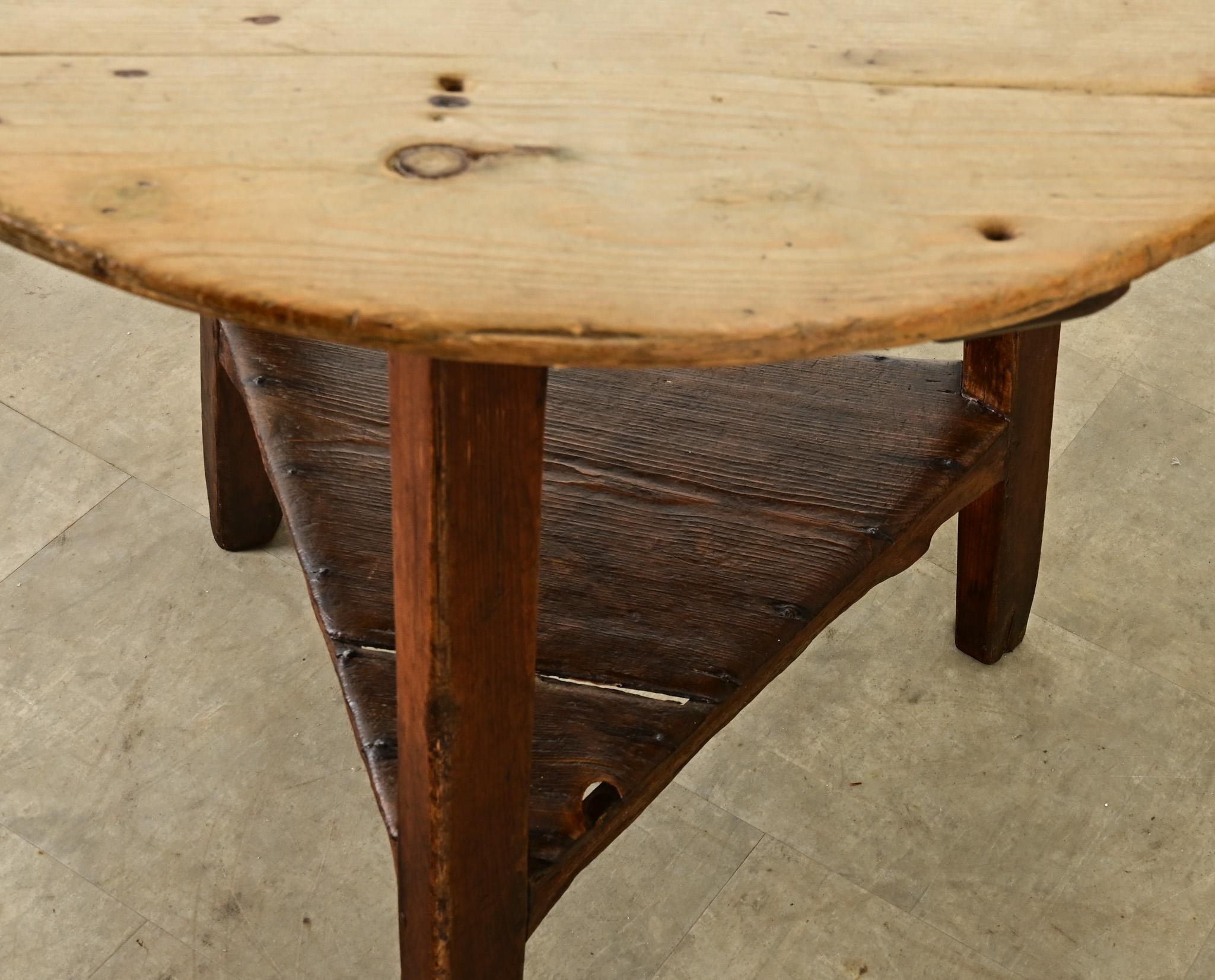 Table de criquet anglaise du 19ème siècle en pin massif en vente 3