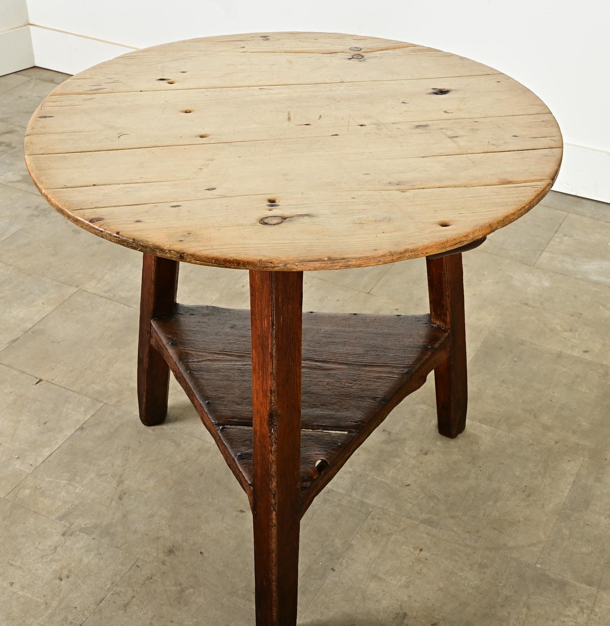 Table de criquet anglaise du 19ème siècle en pin massif en vente 4