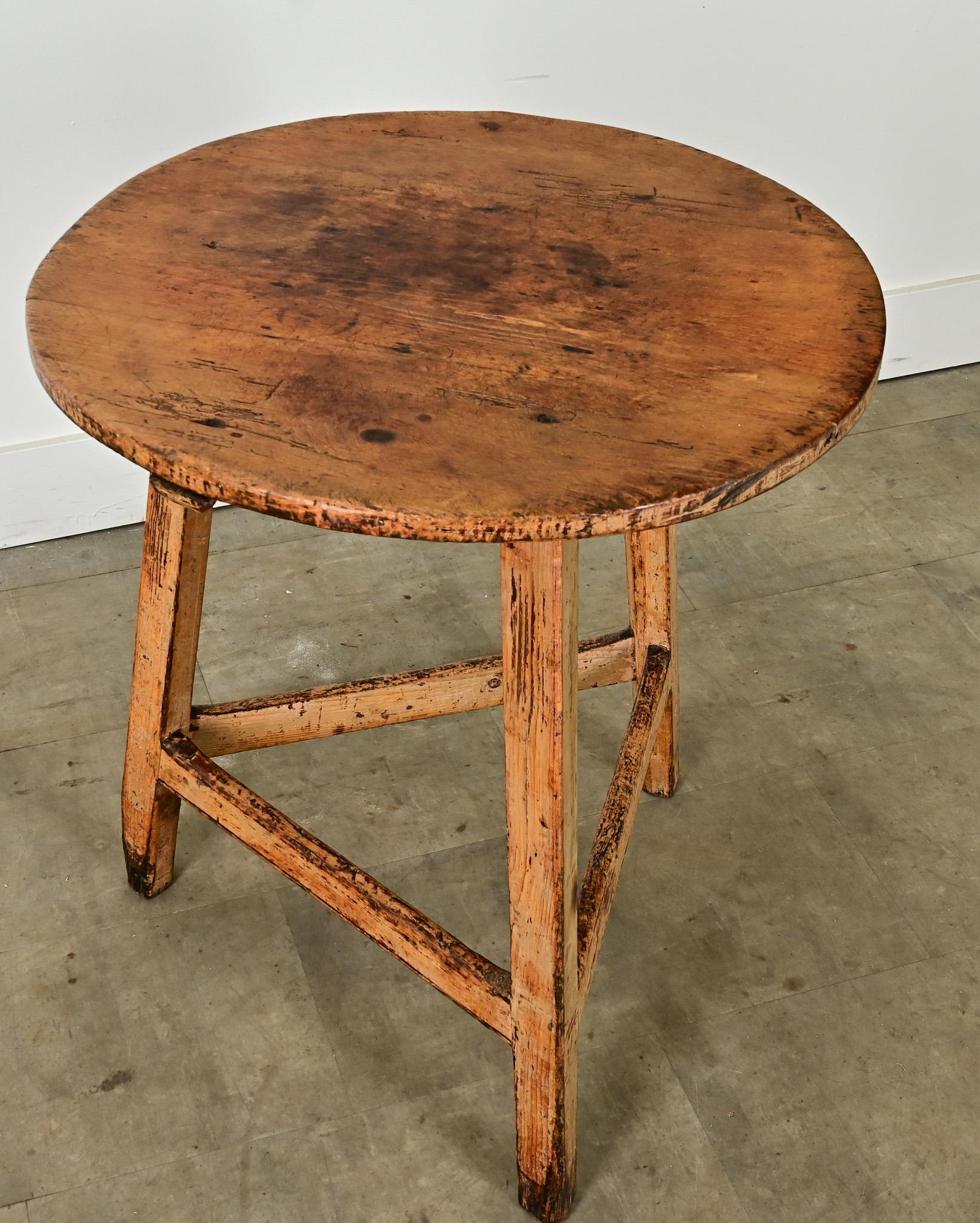 Autre Table de criquet anglaise du 19ème siècle en pin massif en vente