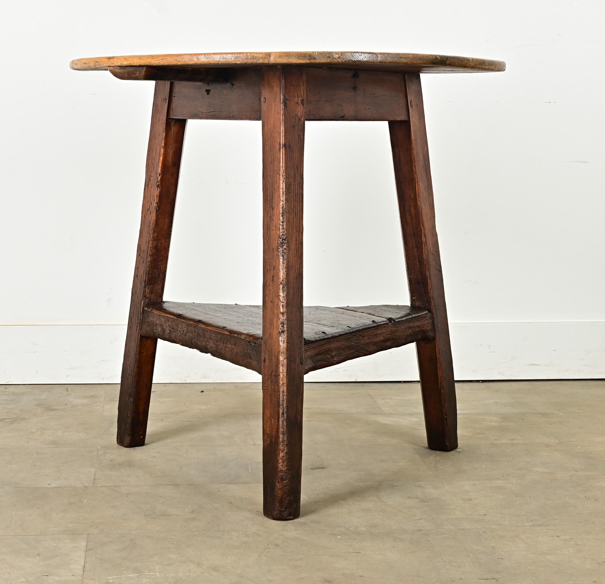 Autre Table de criquet anglaise du 19ème siècle en pin massif en vente