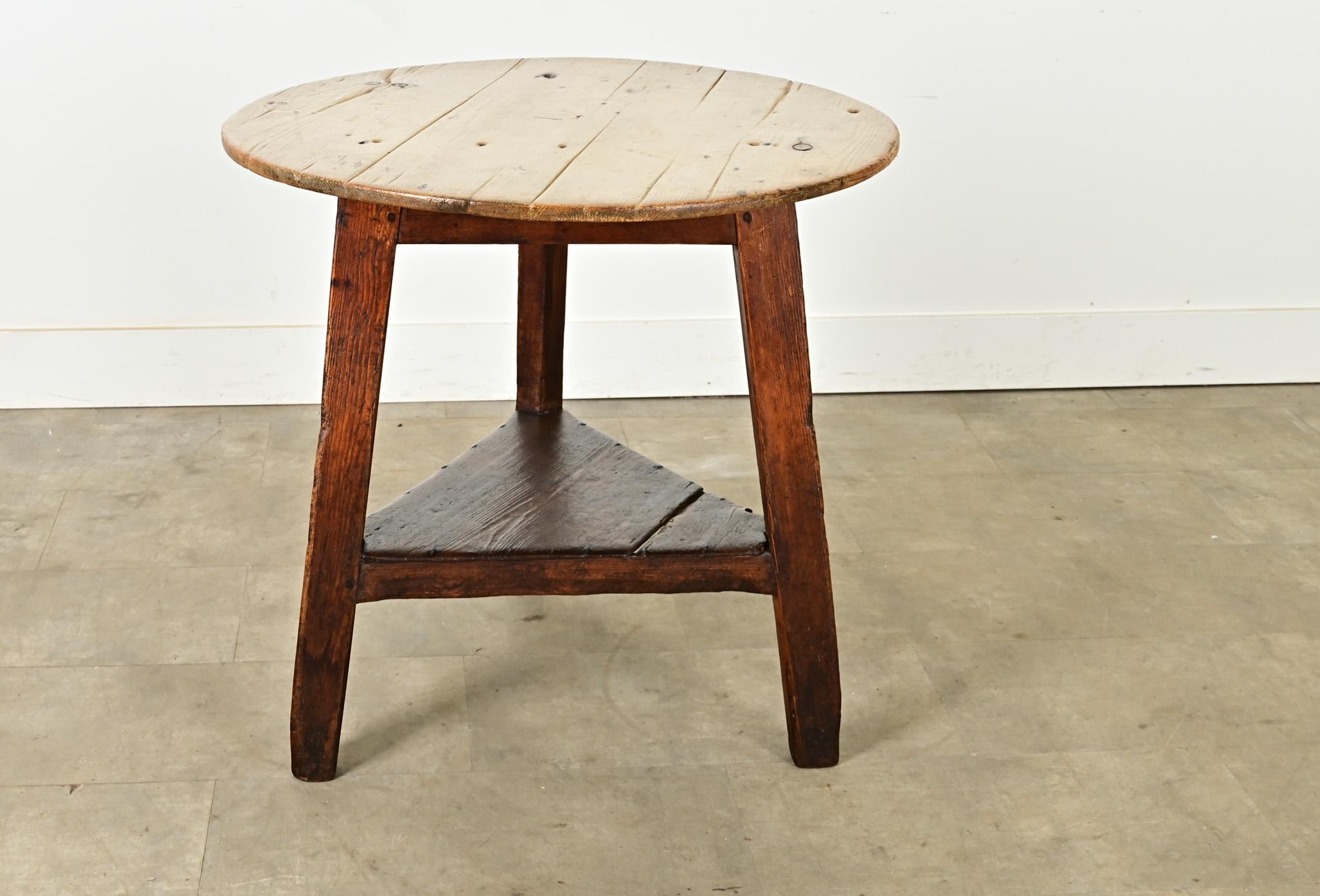 Pin Table de criquet anglaise du 19ème siècle en pin massif en vente