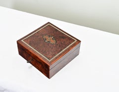 Englische quadratische Schmuckschatulle aus dem 19.